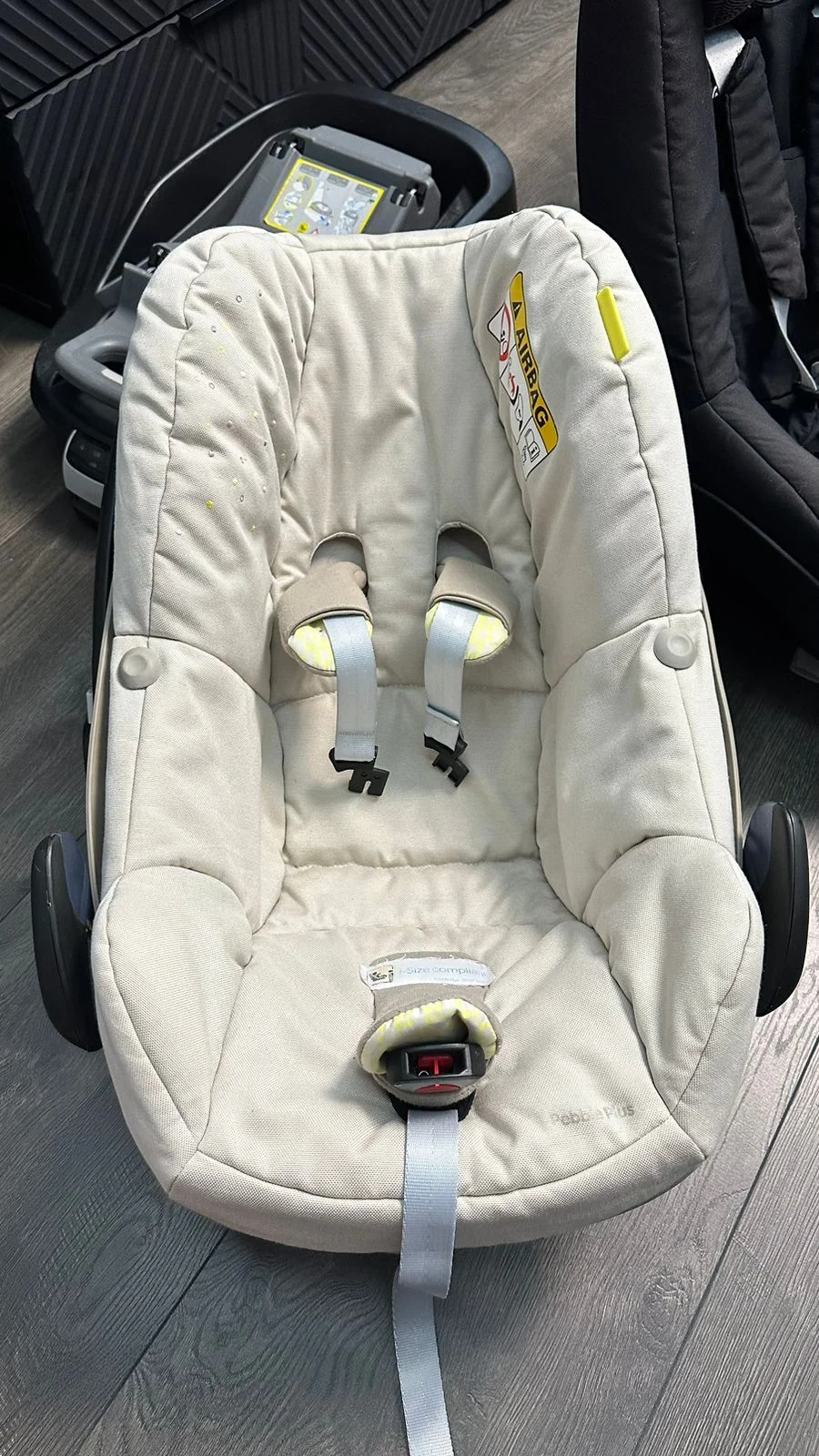 продаются два автокресла и база : maxi-cosi pebble, pearl и база - миниатюра 5