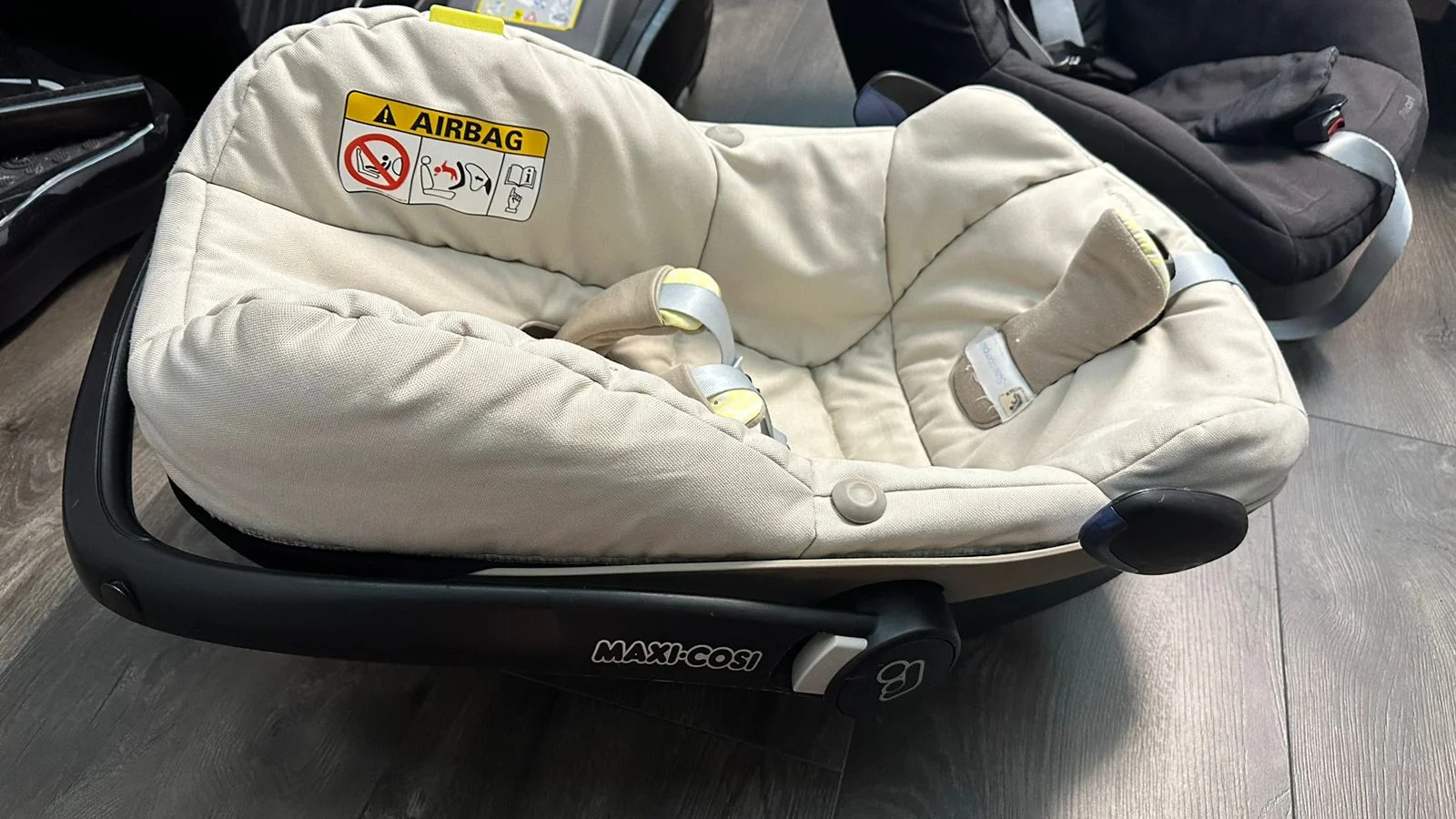 продаются два автокресла и база : maxi-cosi pebble, pearl и база - миниатюра 6