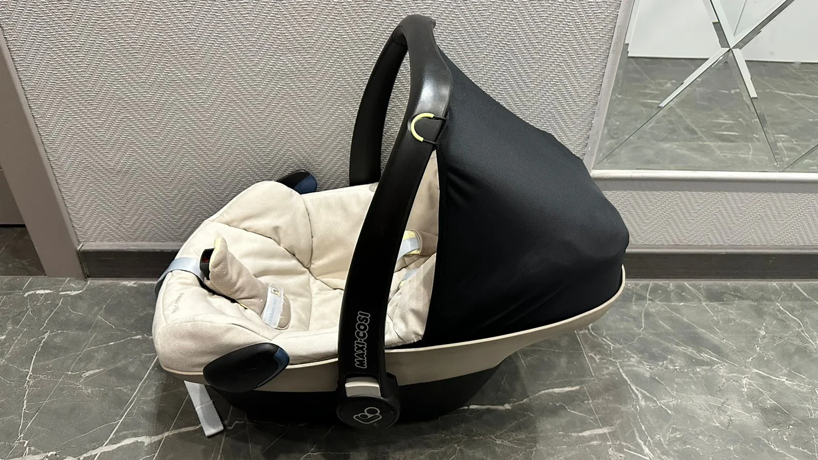 продаются два автокресла и база : maxi-cosi pebble, pearl и база - миниатюра 7
