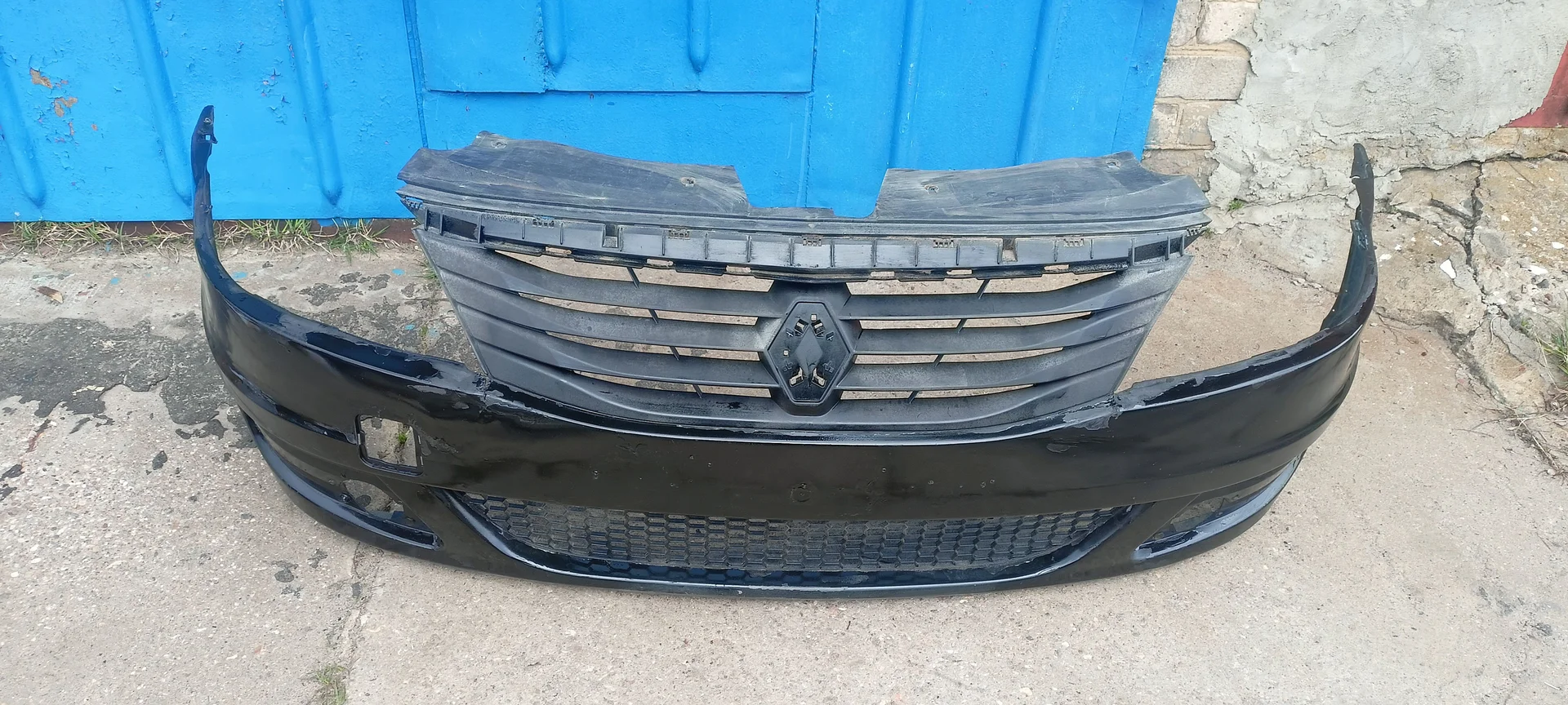 Бампер передний Renault Logan Фаза1 - миниатюра 3