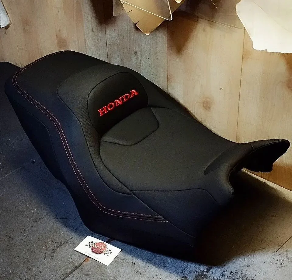 Сиденье для мотоцикла Honda X4 (Чехол) - миниатюра 6