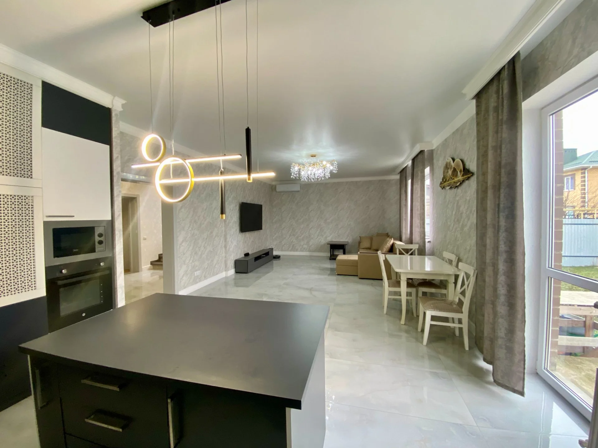 Жилой дом с евро-ремонтом 195 м2 в КП Знатный Двор - миниатюра 7