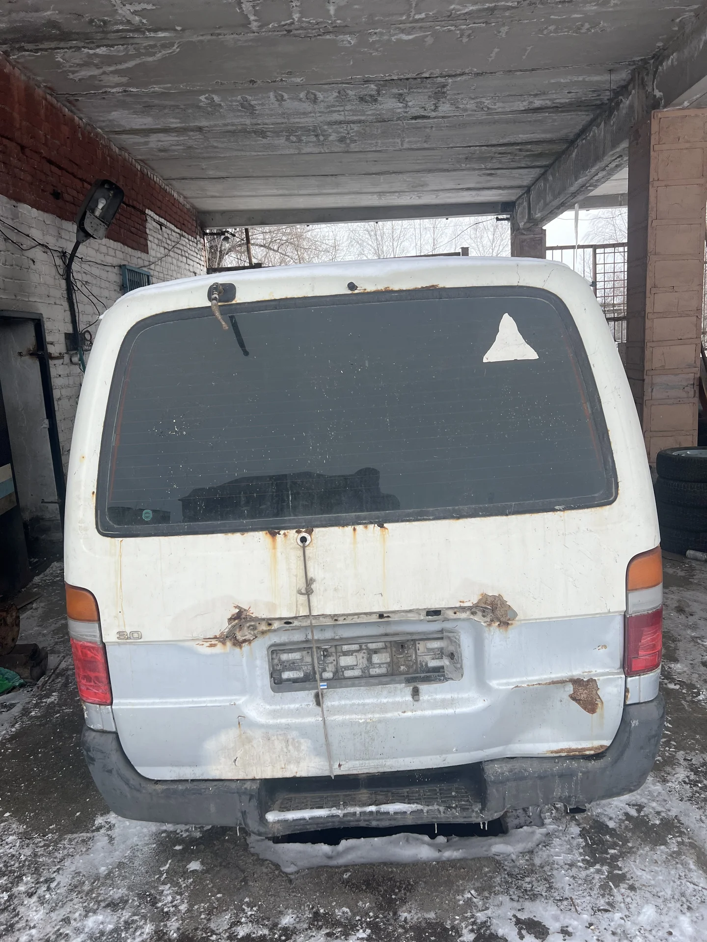 Тойота hiace в разбор - миниатюра 3
