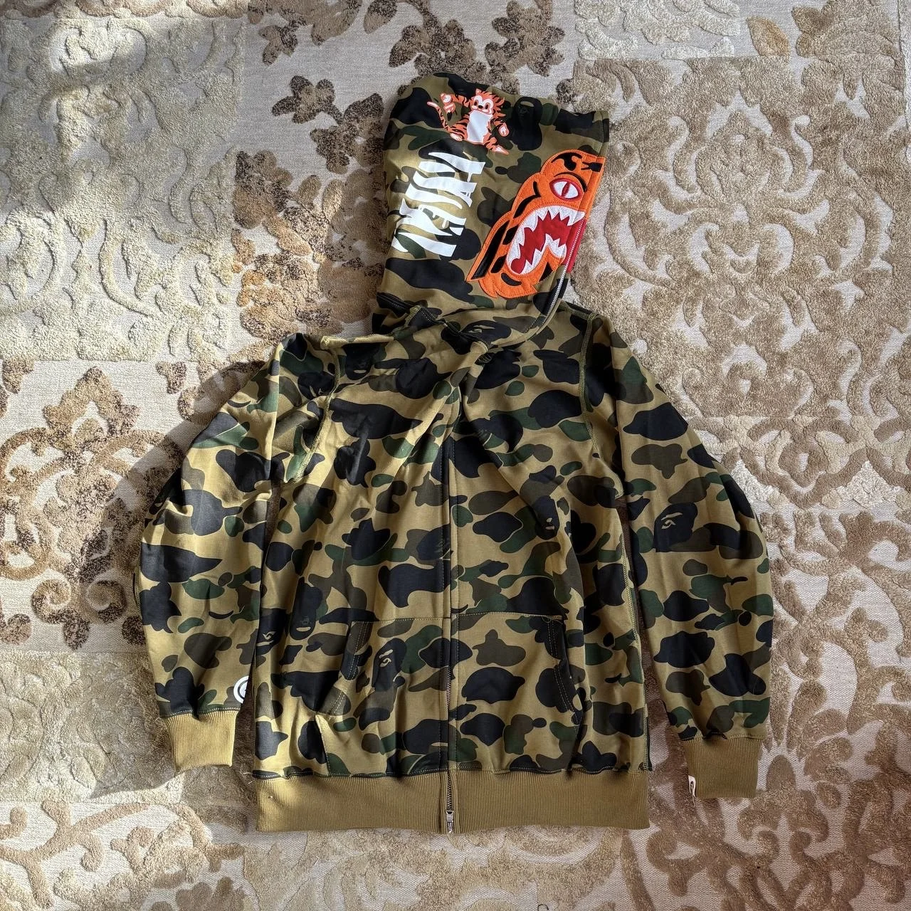 Зипка Bape tiger camo - миниатюра 2