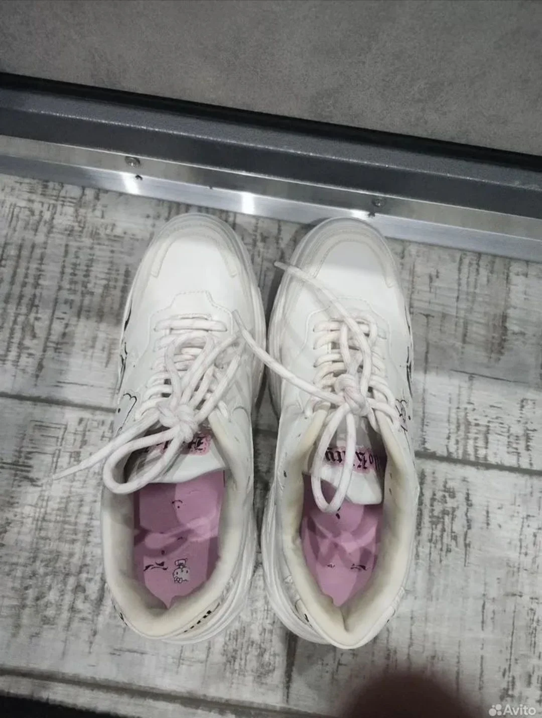 Кроссовки женские на платформе Hello Kitty Bershka - миниатюра 4