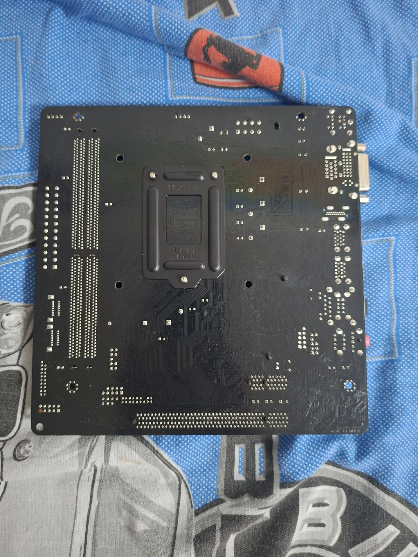 Материнская плата ASRock H110M-DVS(на детали) - миниатюра 2