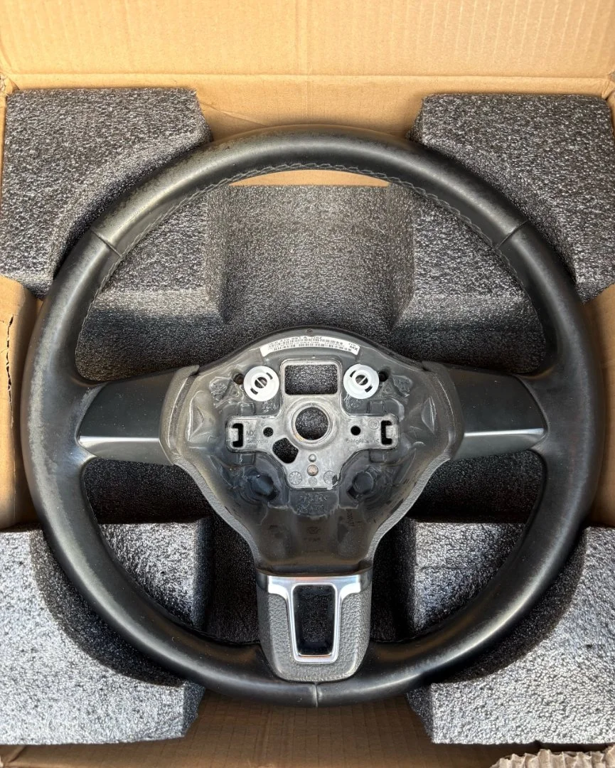 Руль Volkswagen Jetta 6 1.4 с AirBag - миниатюра 7