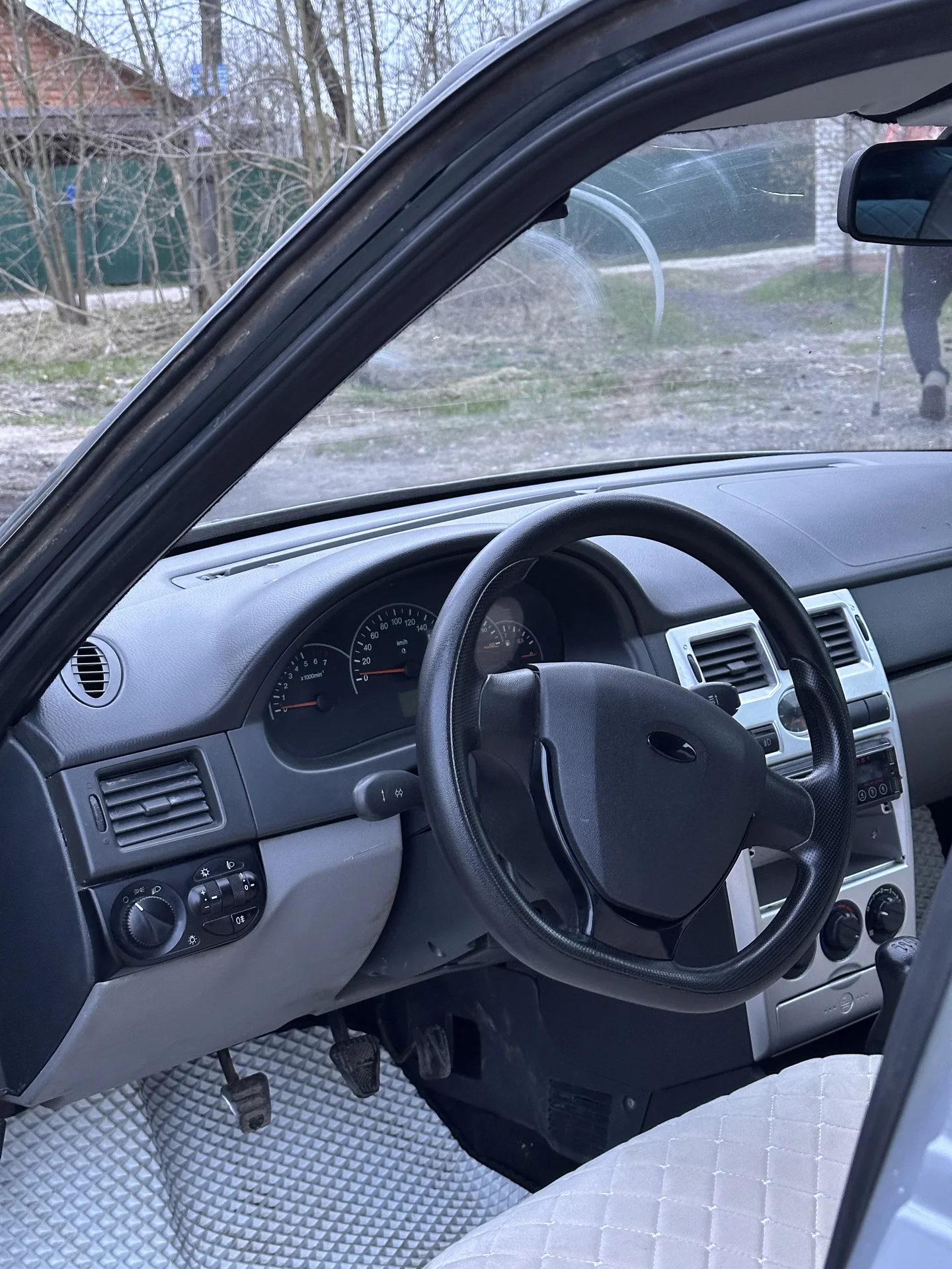 LADA Priora - миниатюра 10