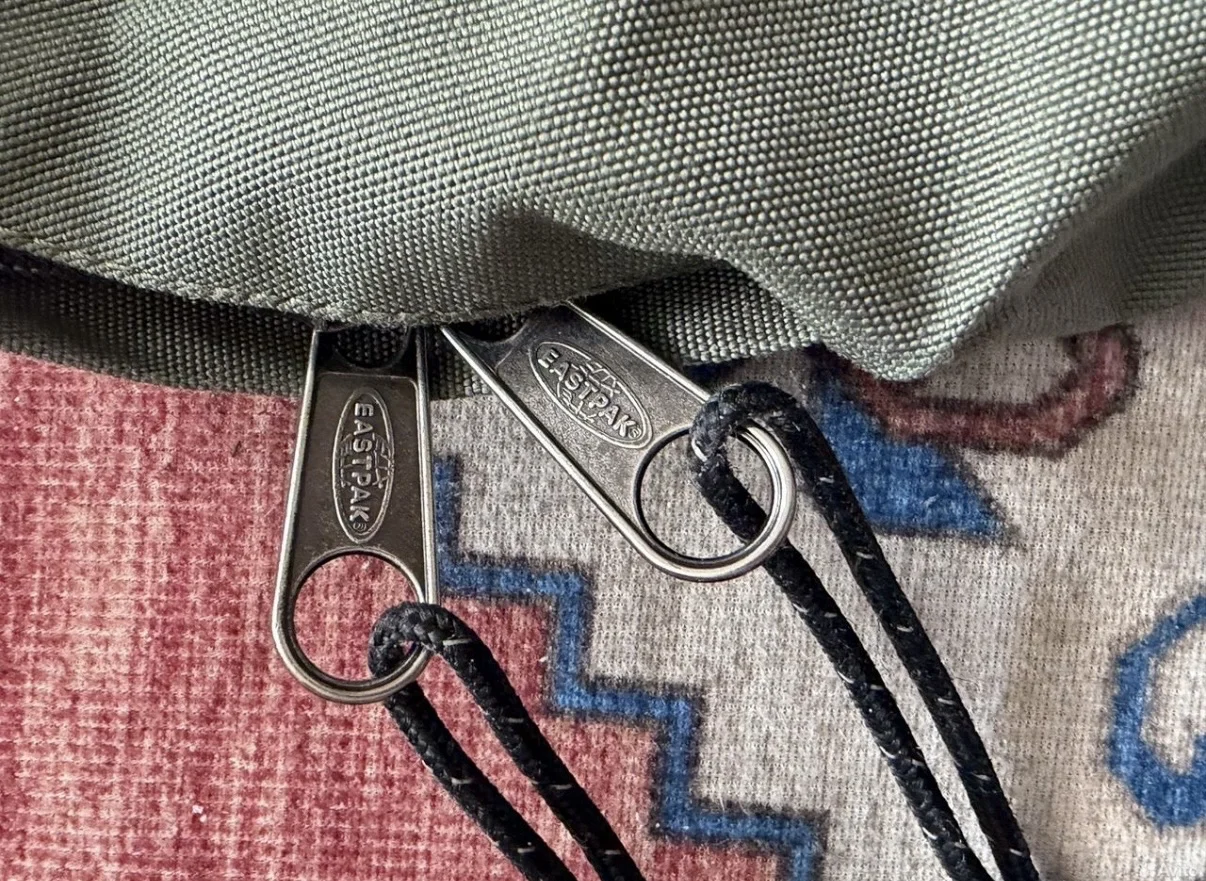 Рюкзак eastpak - миниатюра 2