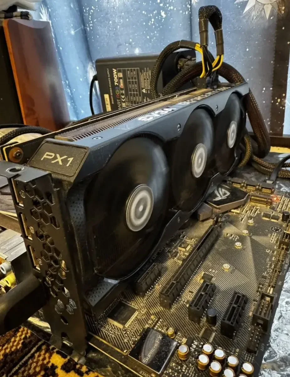 Rtx 3080 evga 10G на пломбе. коробка есть - изображение 1