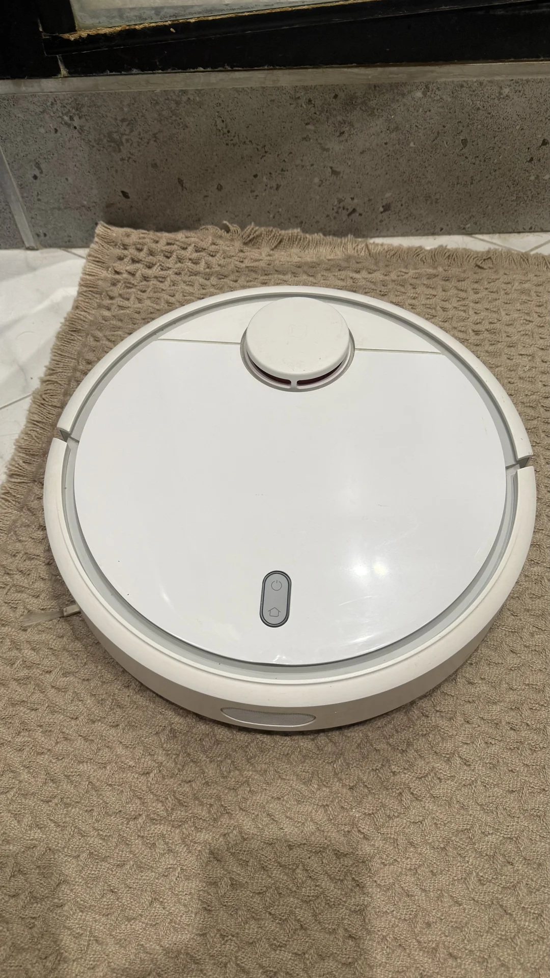 Робот-пылесос Xiaomi Mi Robot Vacuum - изображение 1