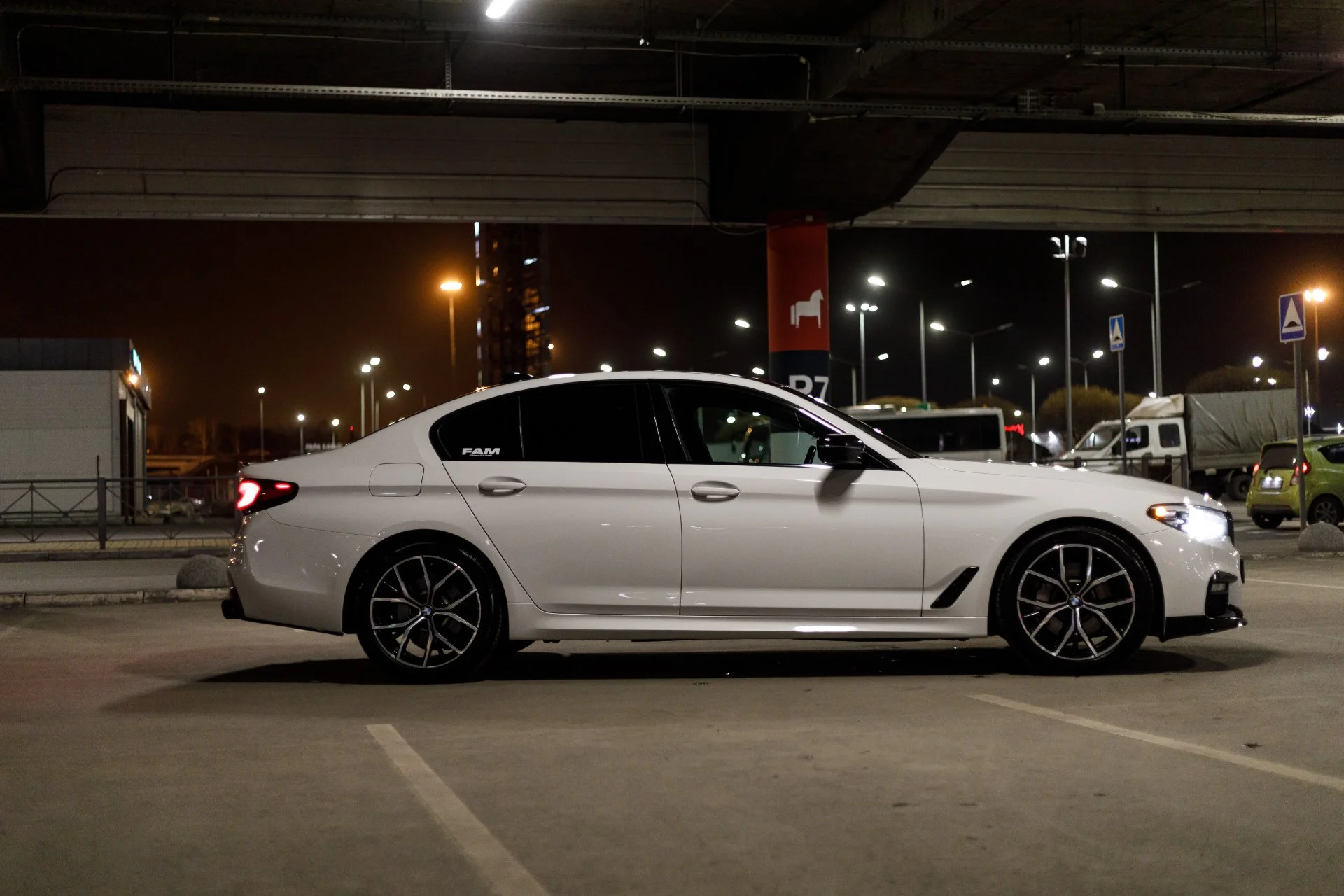 BMW 530i - миниатюра 3