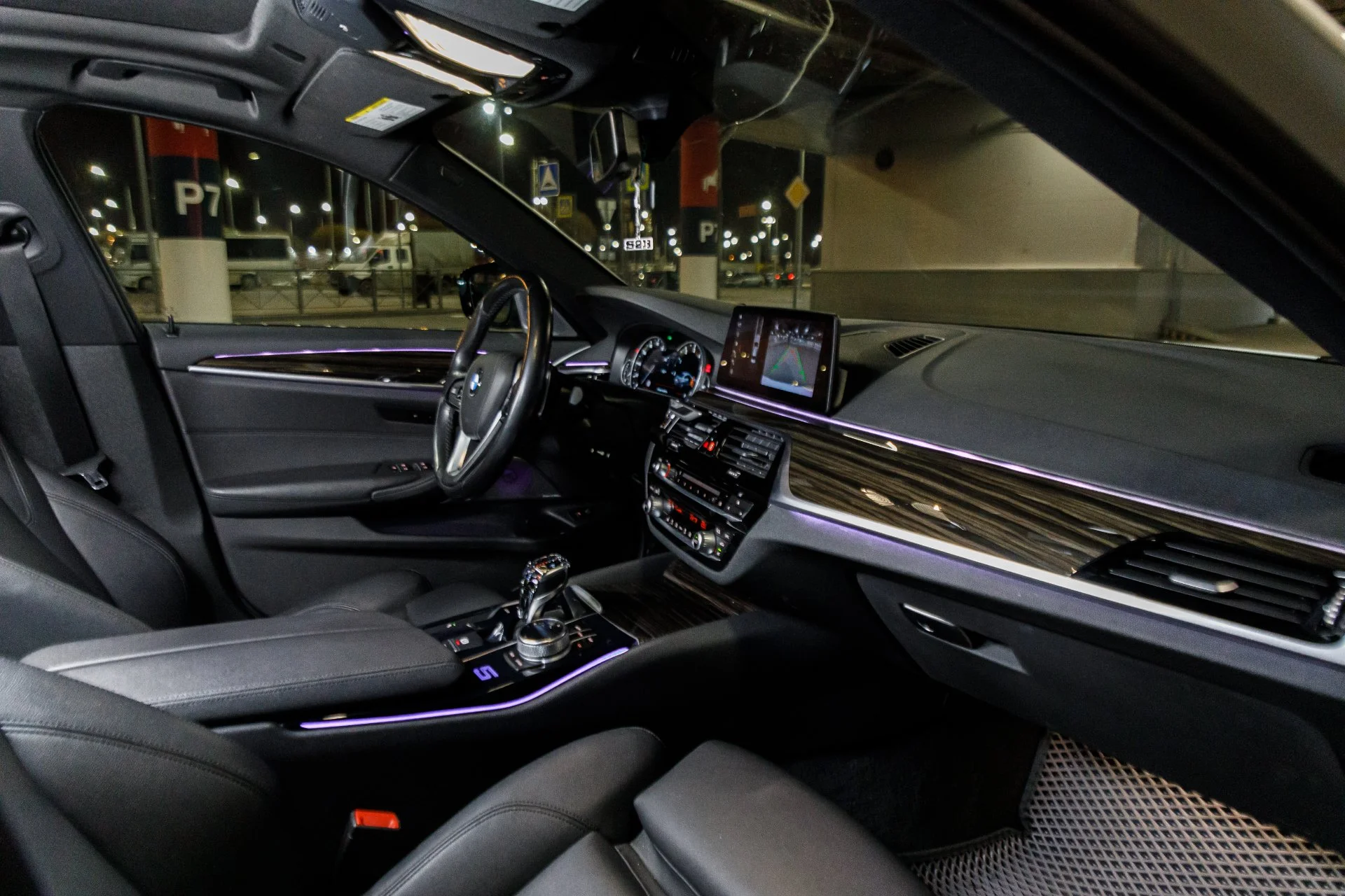 BMW 530i - миниатюра 13