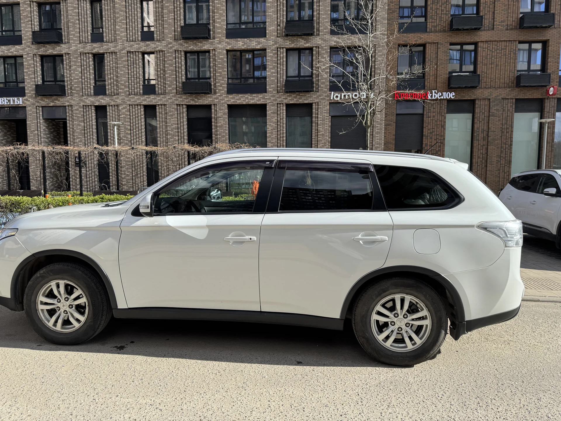 Mitsudihi Outlander - миниатюра 2