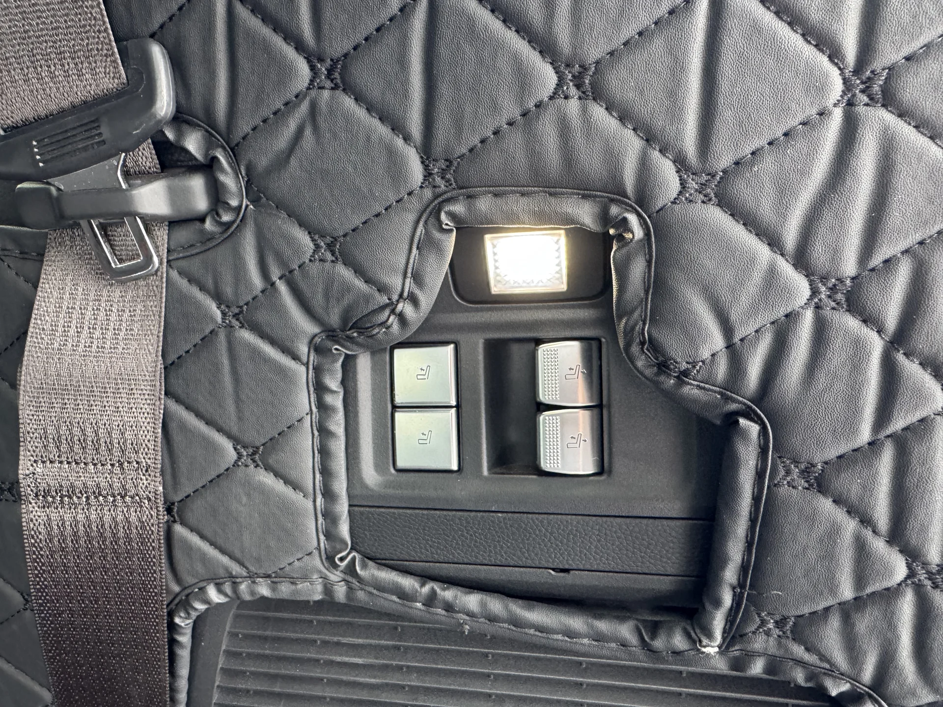 Продам автомобиль - миниатюра 21