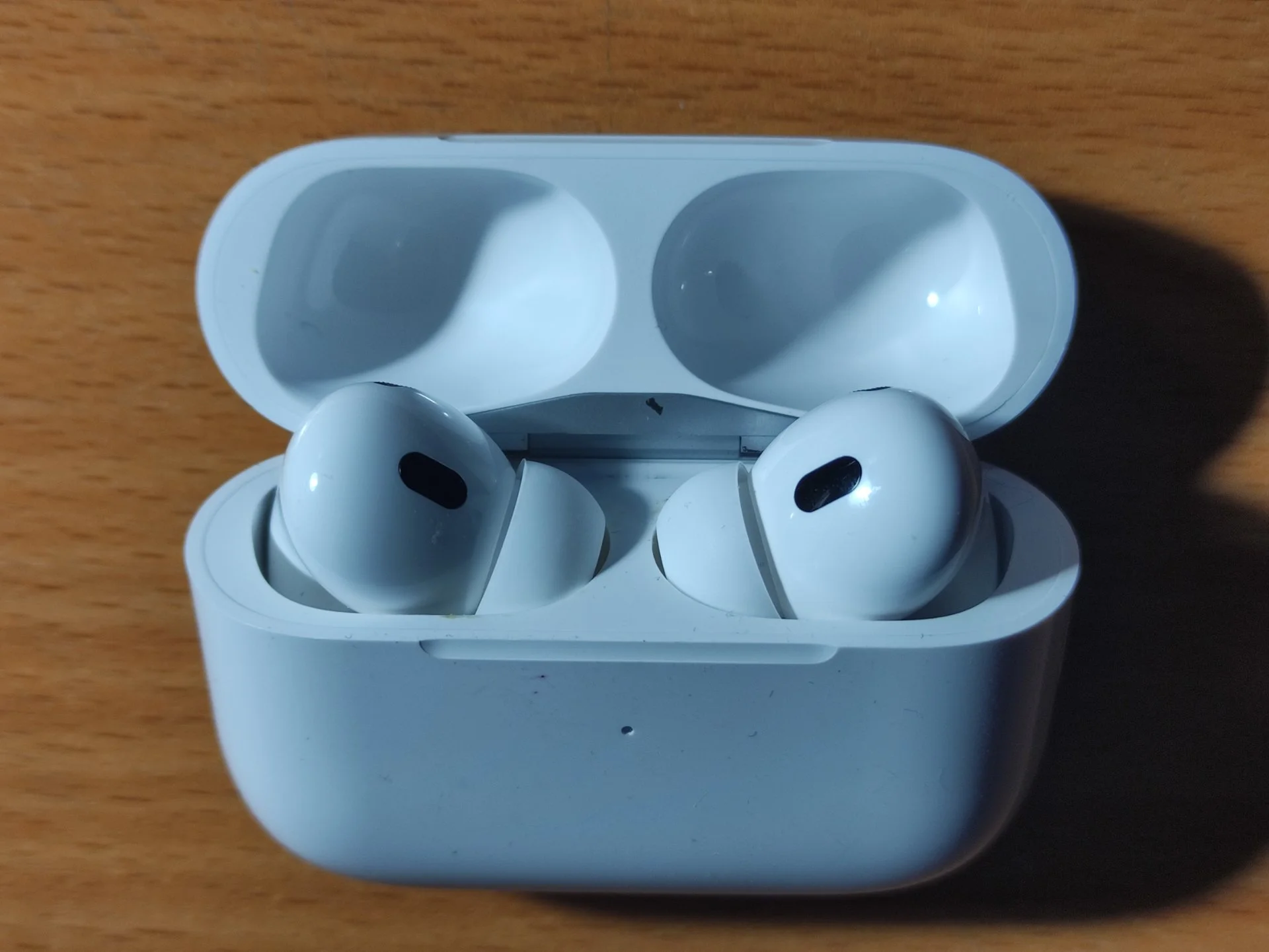 Наушники беспроводные Apple дизайн - миниатюра 4