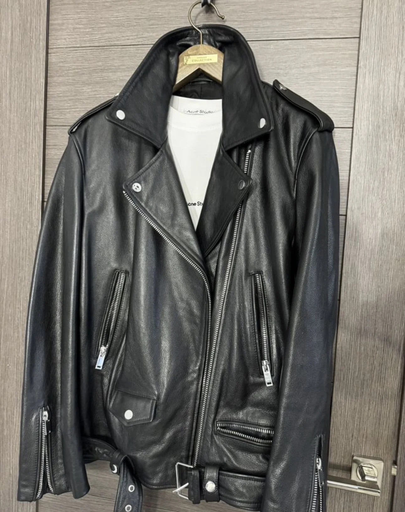 Женская кожаная куртка ZARA - изображение 1