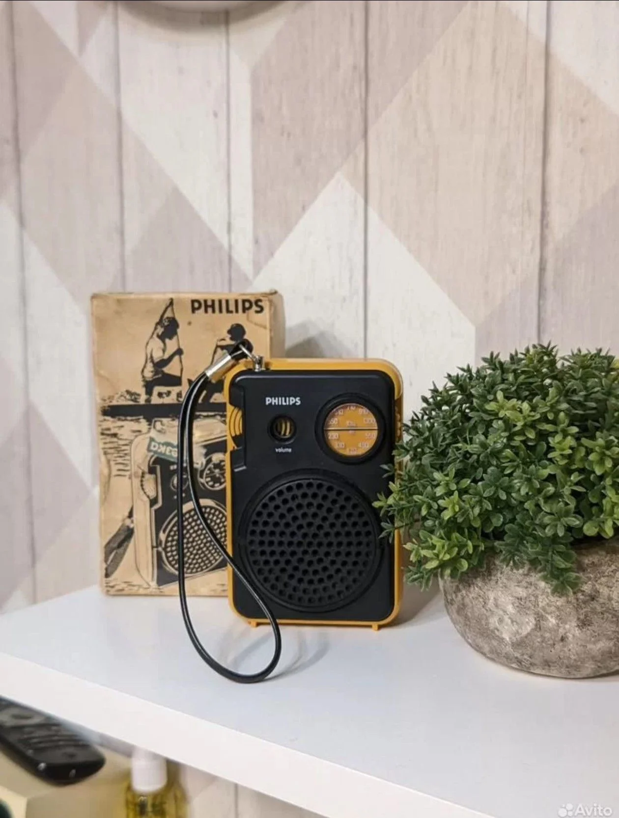 Радиоприемник Philips 90 AL 071 - изображение 1
