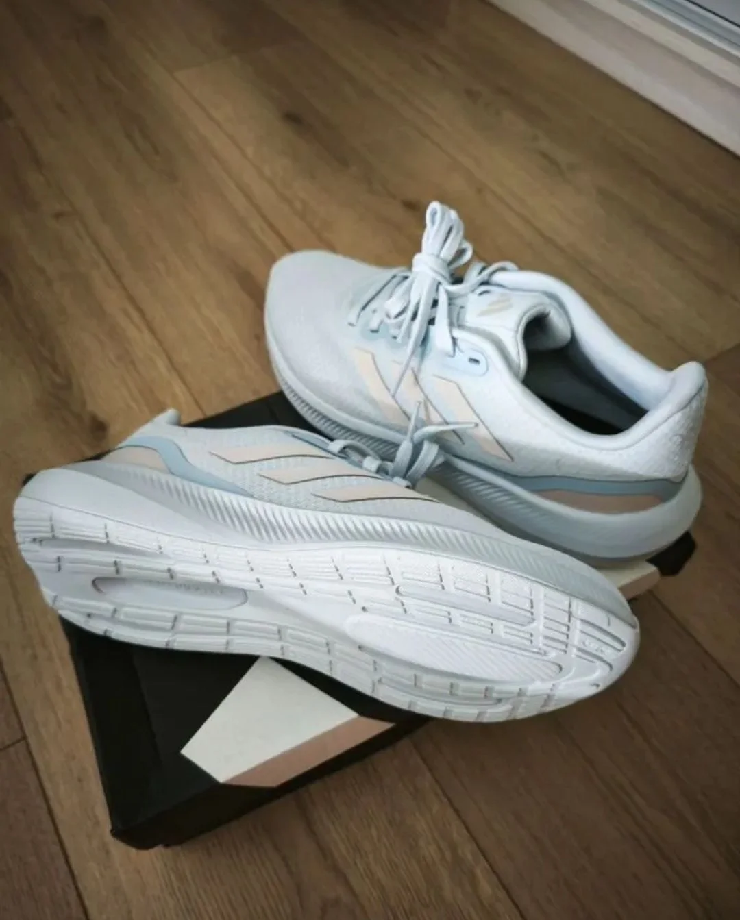 Кросовки Adidas - миниатюра 3