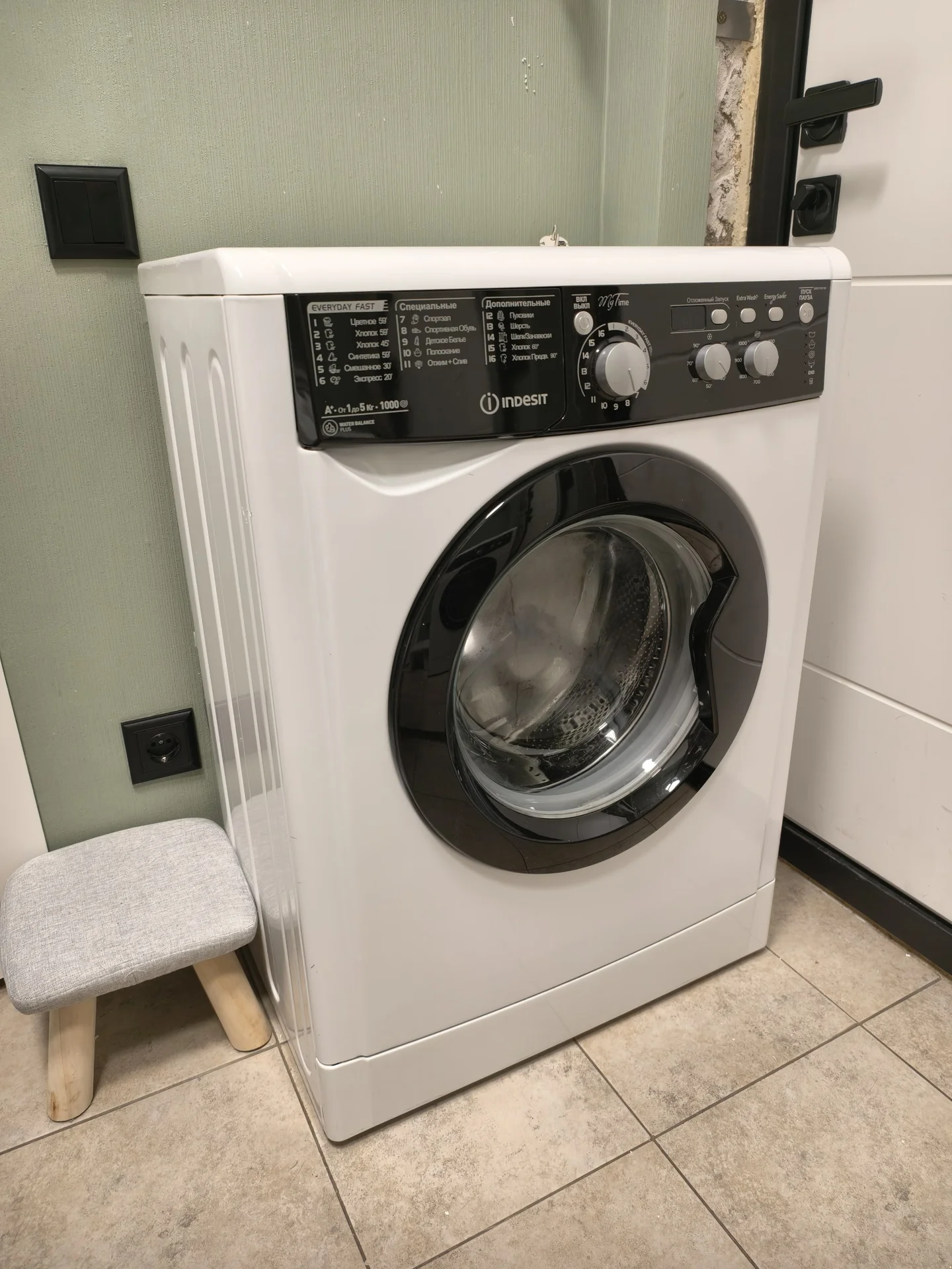 Стиральная машина indesit рабочая - изображение 1