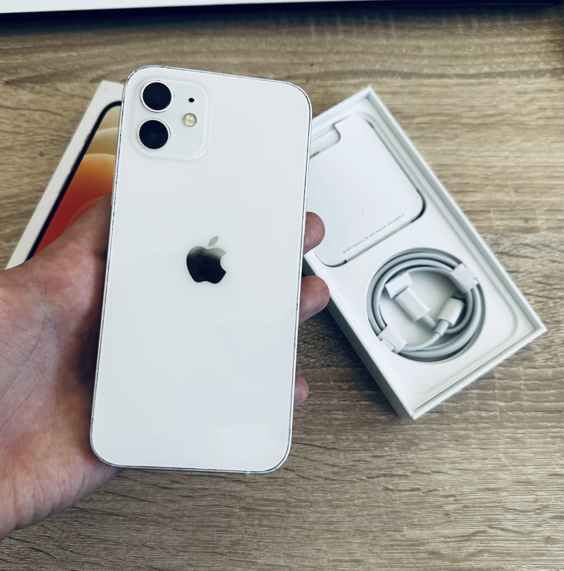 iPhone 12 64ГБ Белый - миниатюра 8
