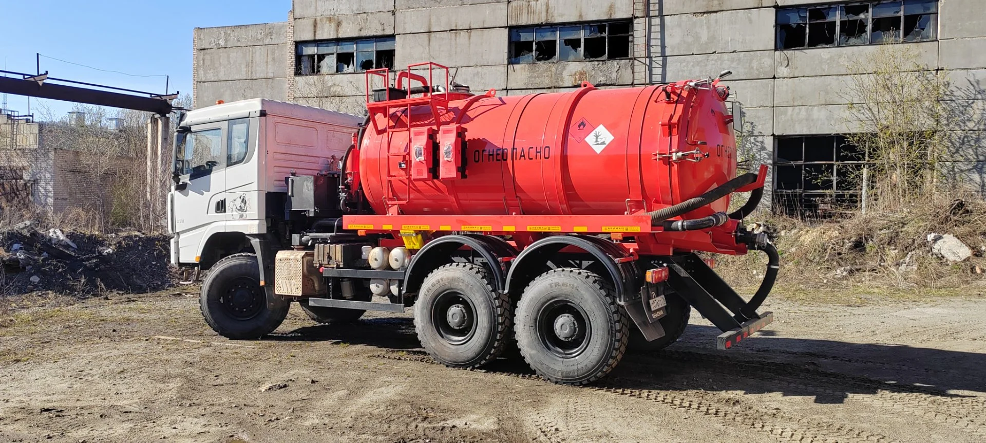 Вакуумная цистерна акн-10м3 на Shacman 6x6 - миниатюра 9