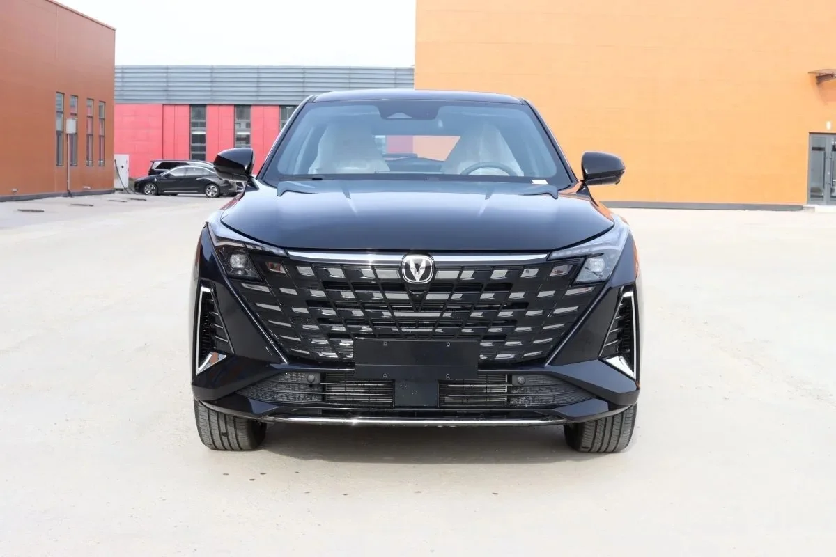 Новый автомобиль Changan UNI‑Z - миниатюра 3