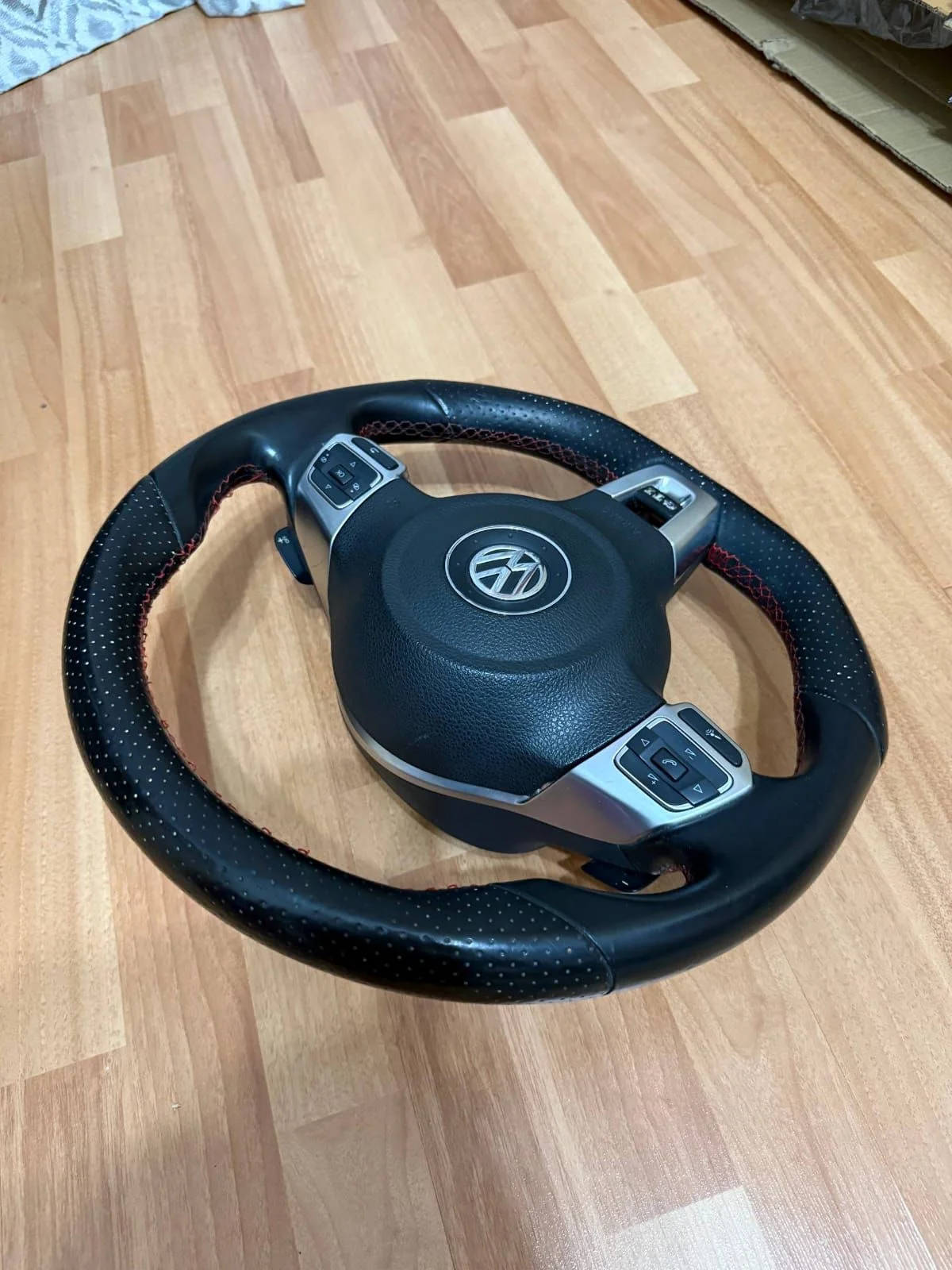 Руль Volkswagen GTI - миниатюра 3