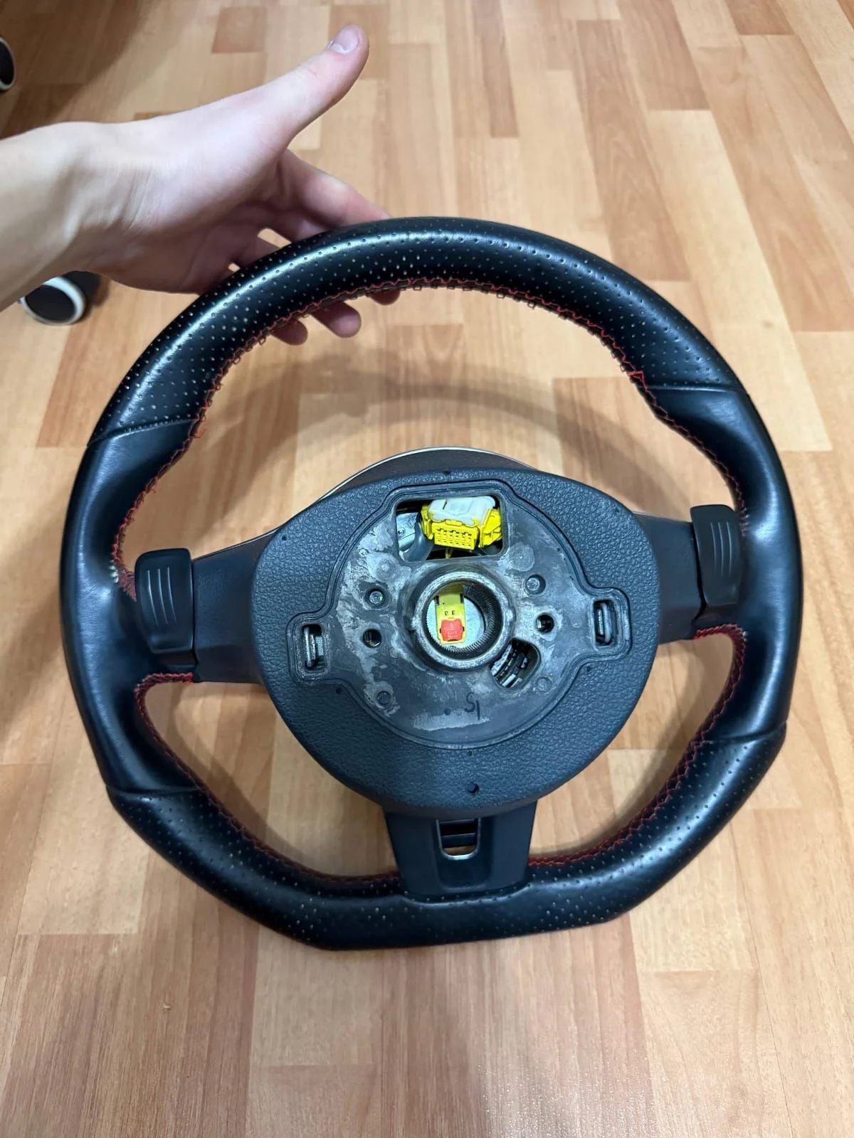 Руль Volkswagen GTI - миниатюра 6