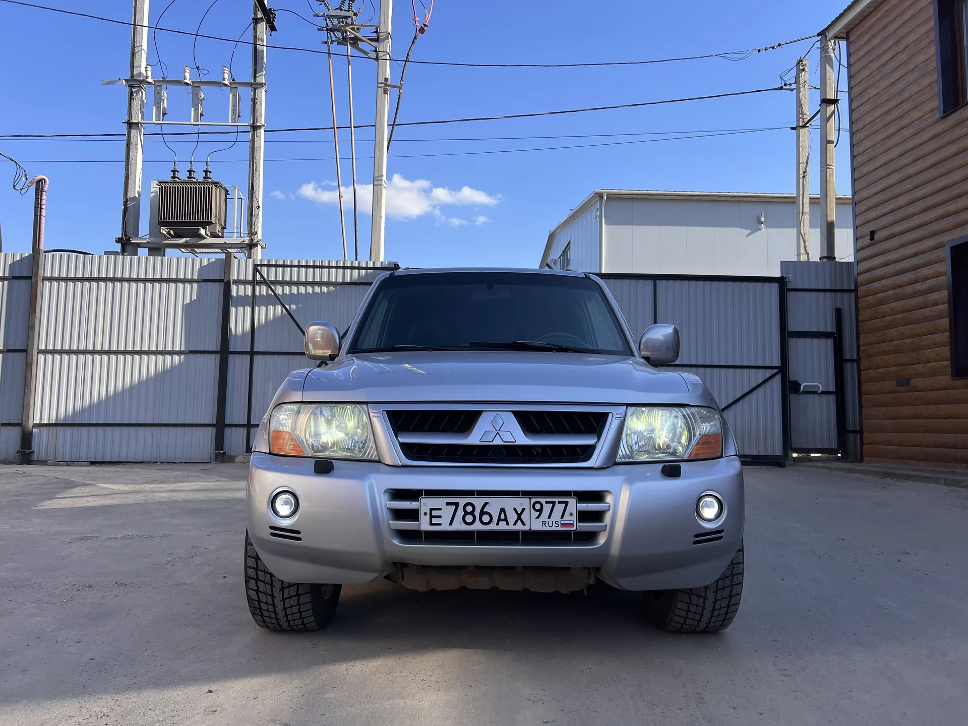 Mitsubishi pajero - миниатюра 3