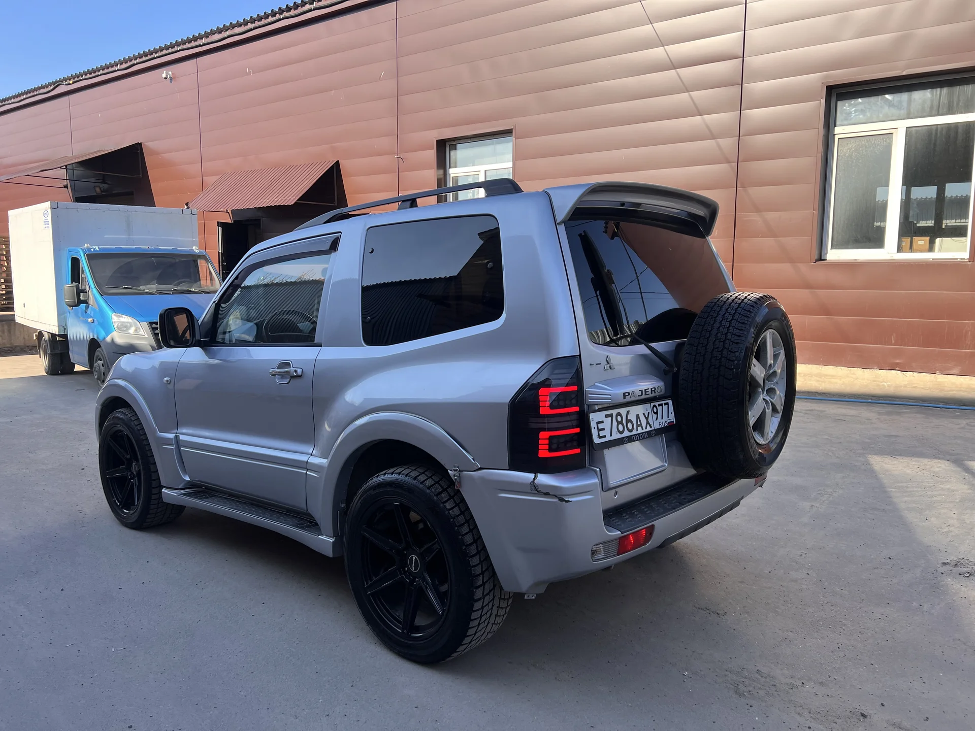 Mitsubishi pajero - миниатюра 11