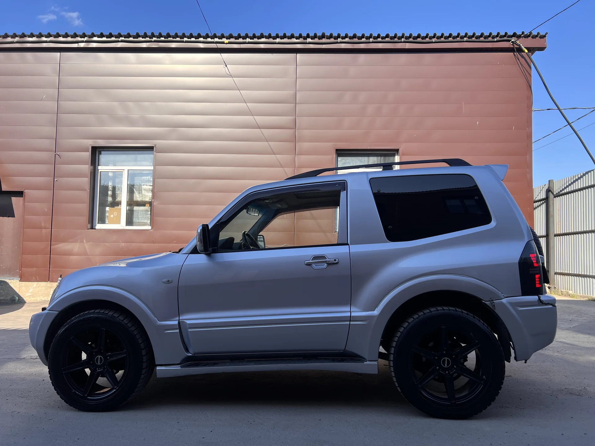 Mitsubishi pajero - миниатюра 14