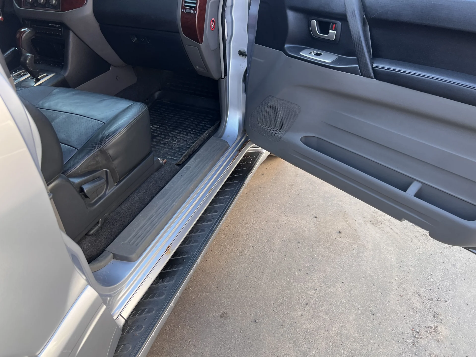 Mitsubishi pajero - миниатюра 26