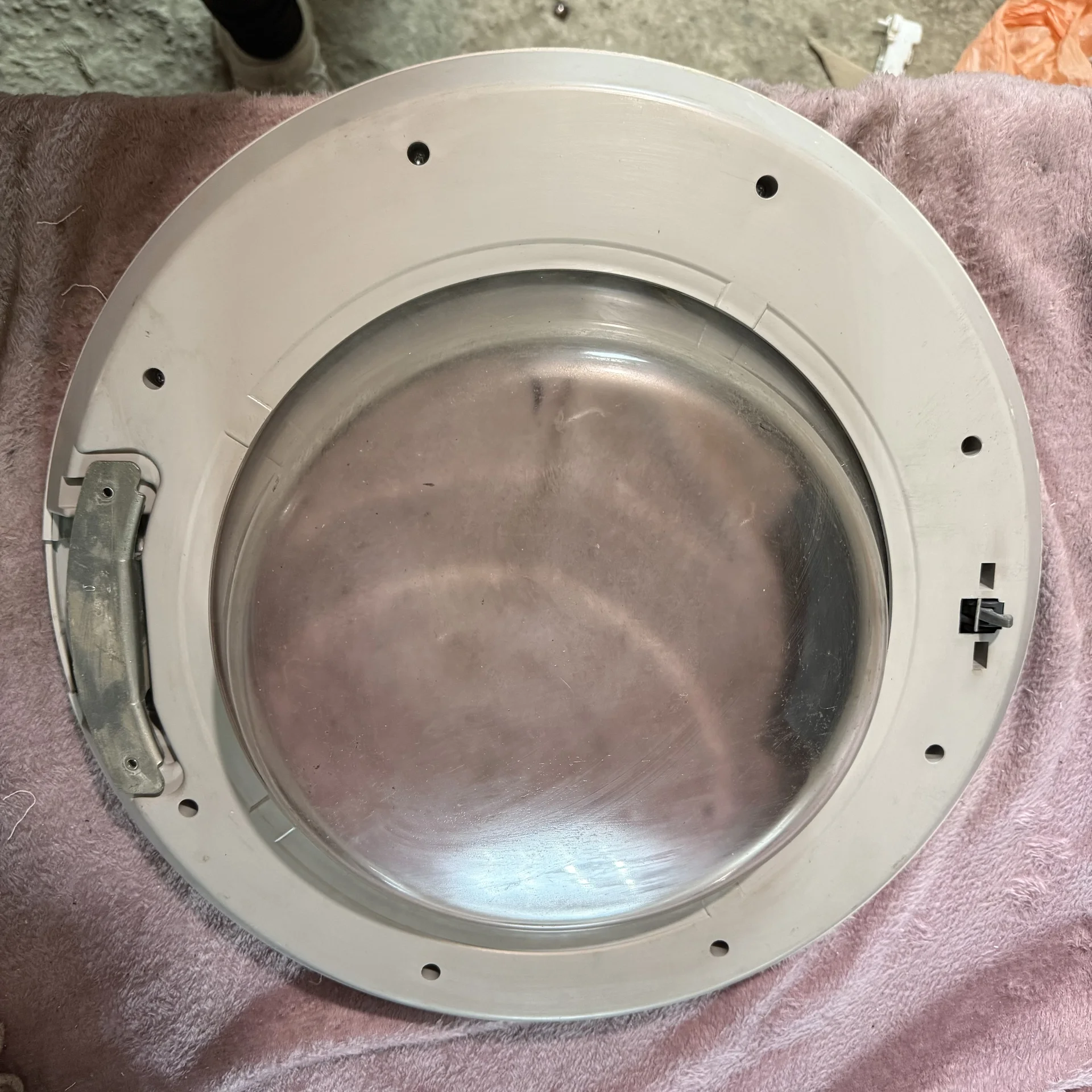 Люк стиральной машины Indesit Innex - миниатюра 2
