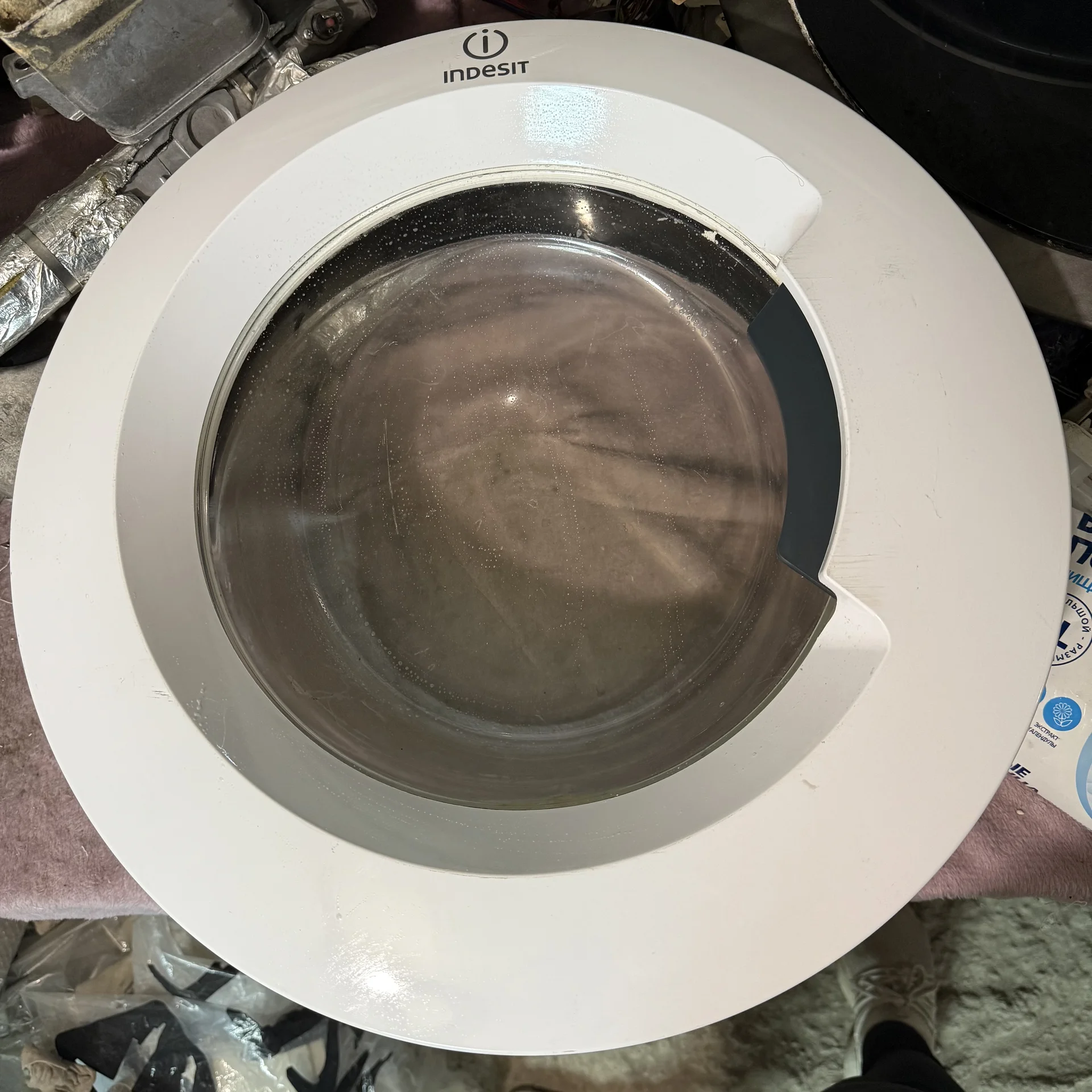 Люк стиральной машины Indesit