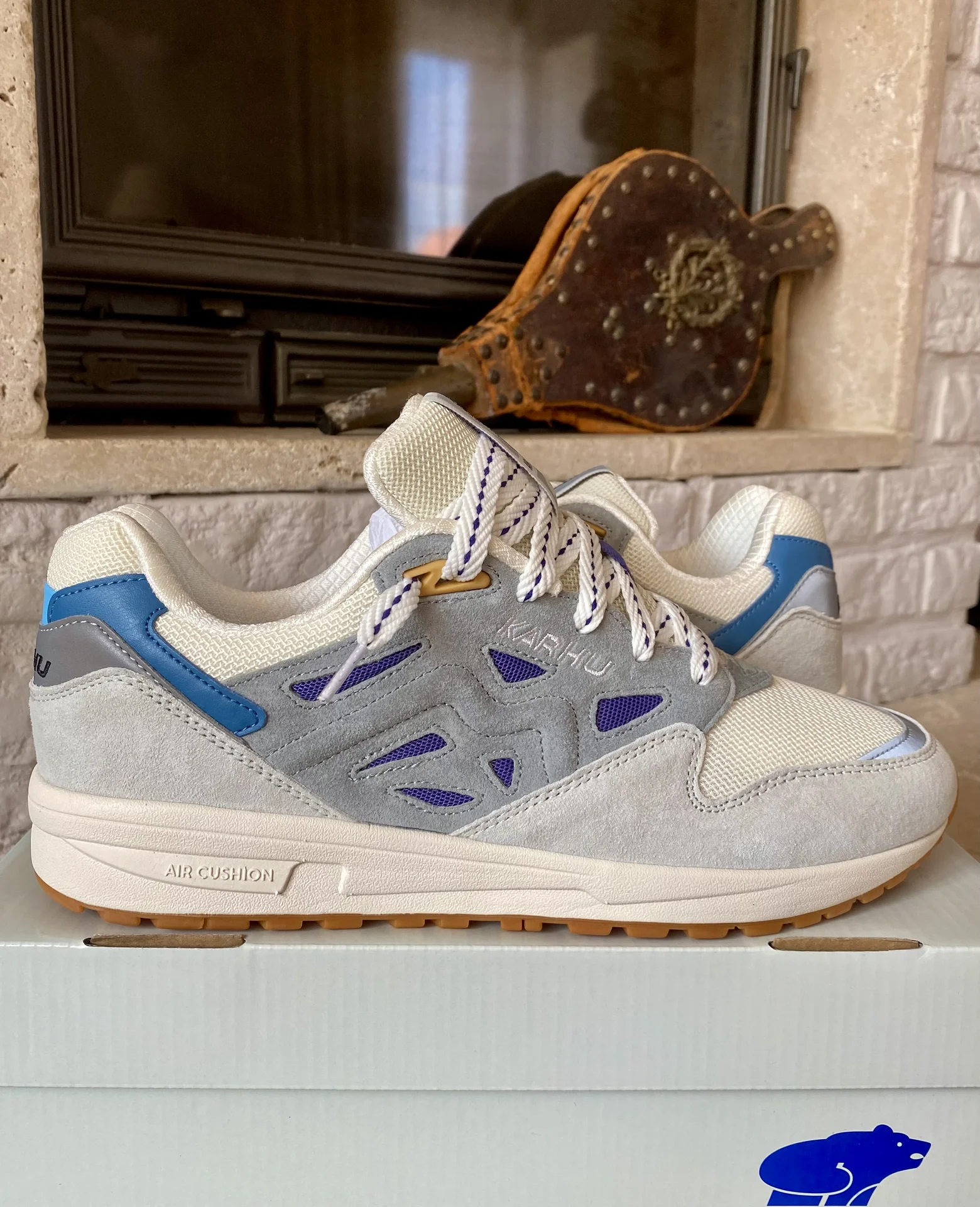 Кроссовки Karhu Lеgaсy 96 44,5eu/10,5us - изображение 1