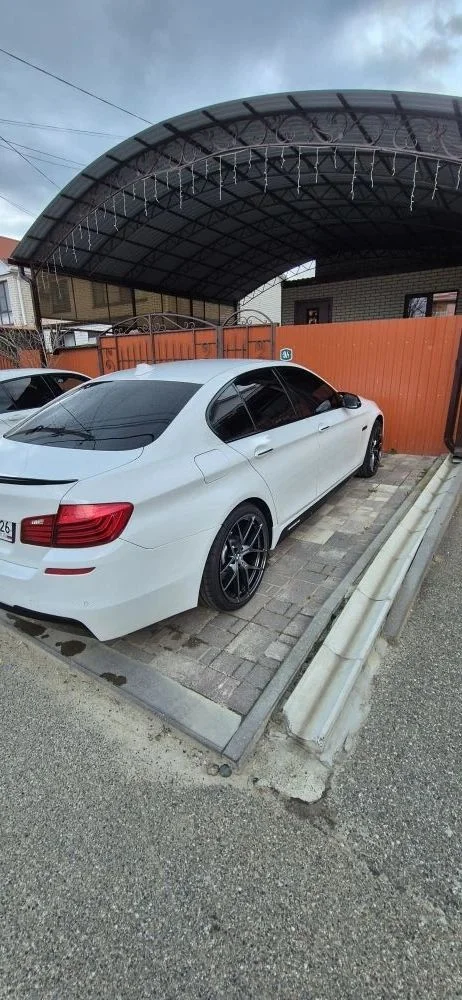 BMW 5 серия 2.0 AT, 2015, 175 000 км - миниатюра 2