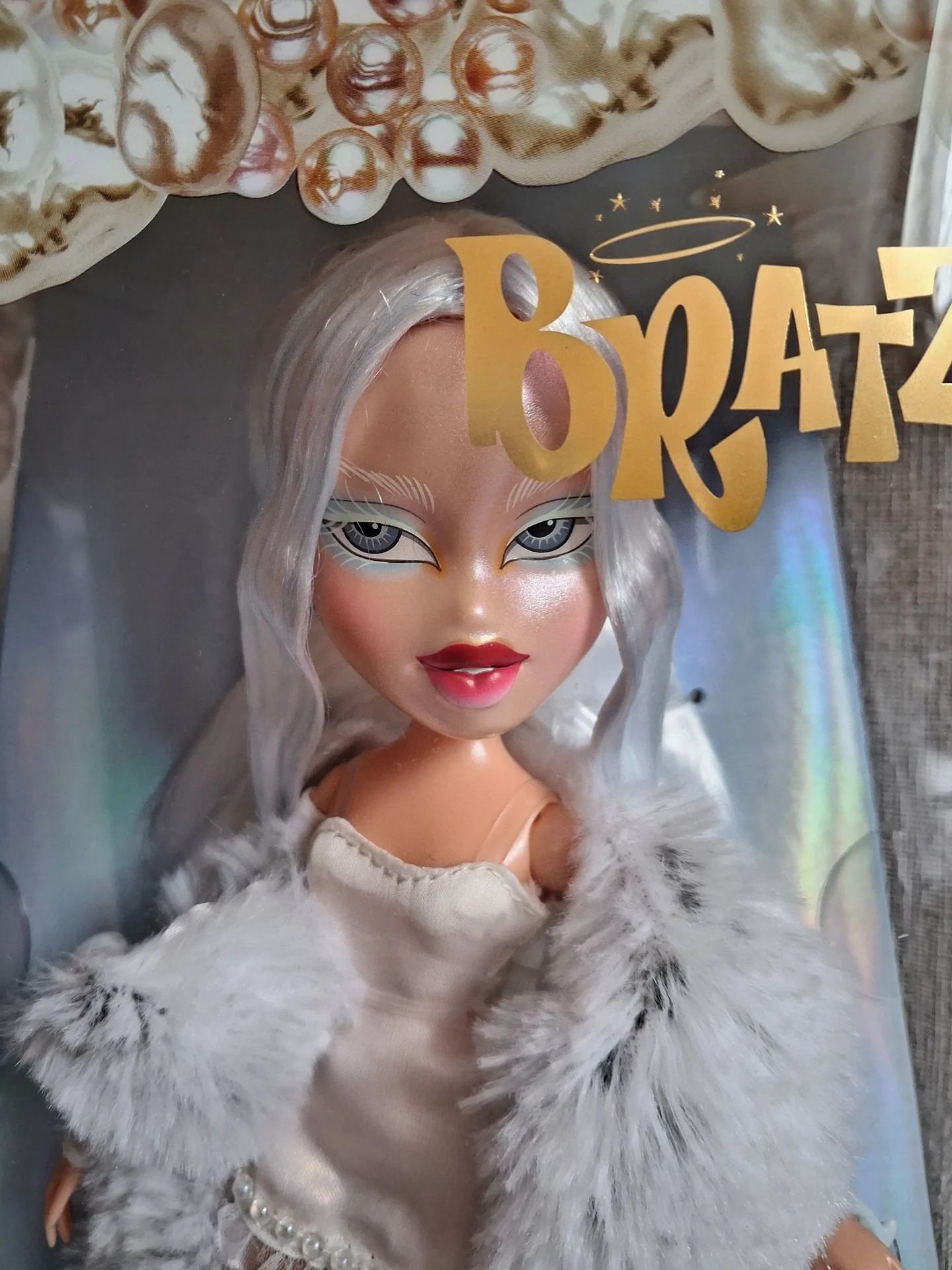 Братц Bratz Frosty Nightz Cloe - миниатюра 3