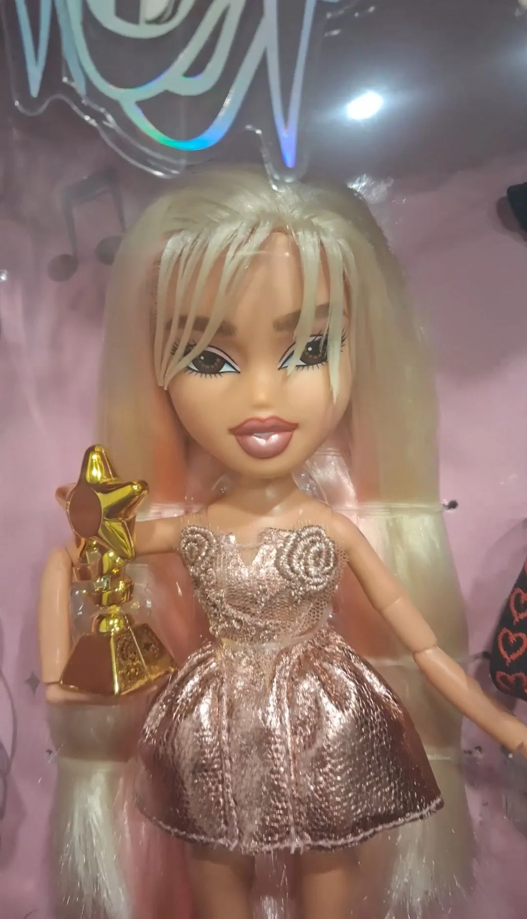Братц Bratz Karol g - изображение 1