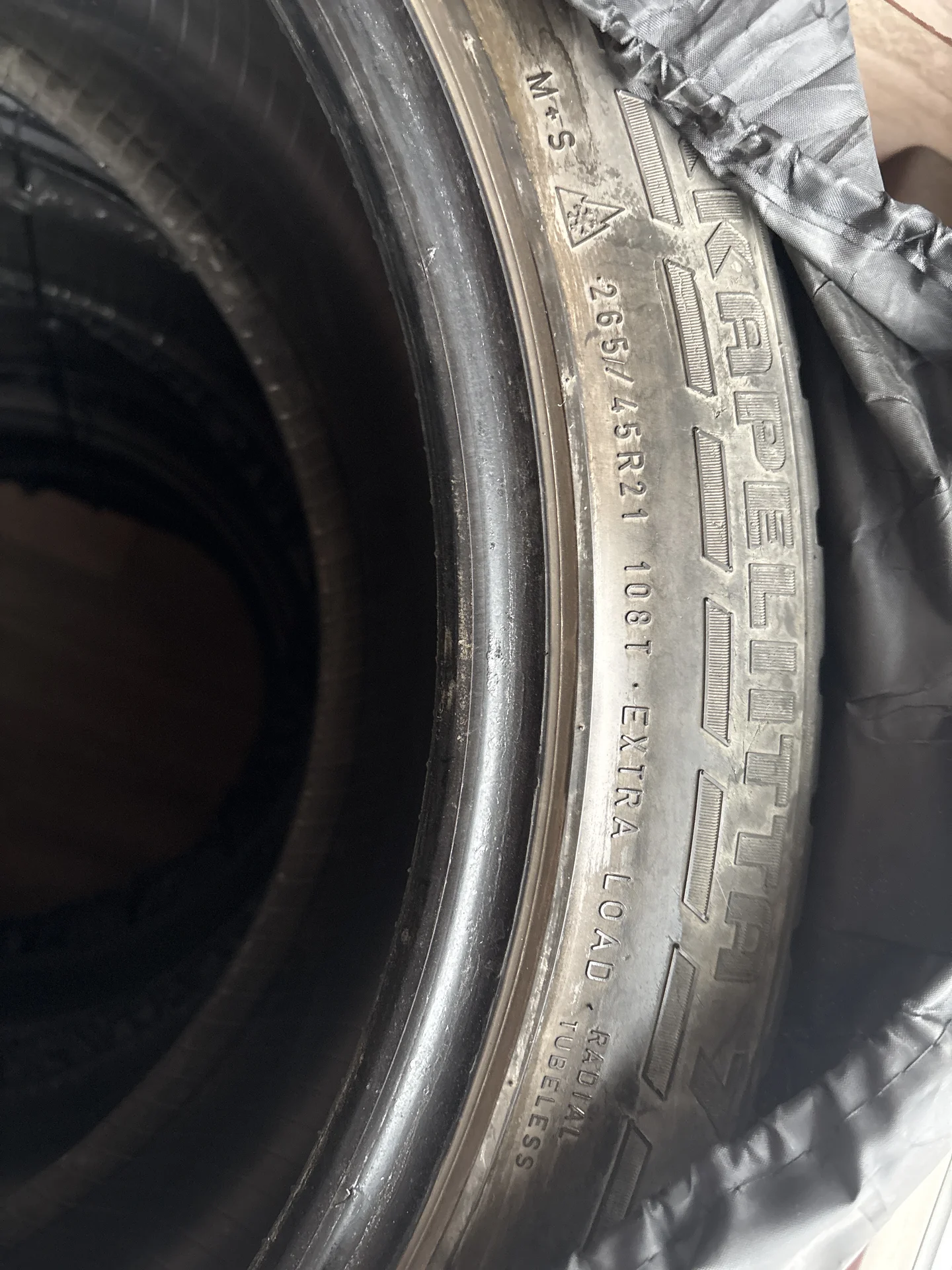 Nokian Tyres Hakkapeliitta 7 SUV 265/45 R21 21T