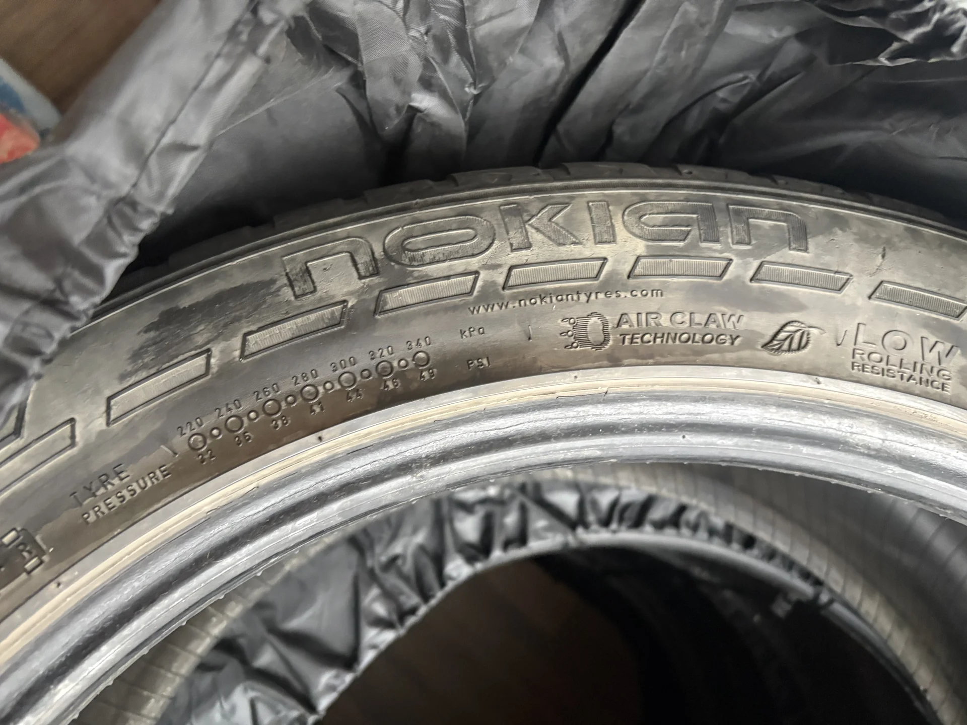Nokian Tyres Hakkapeliitta 7 SUV 265/45 R21 21T - миниатюра 2