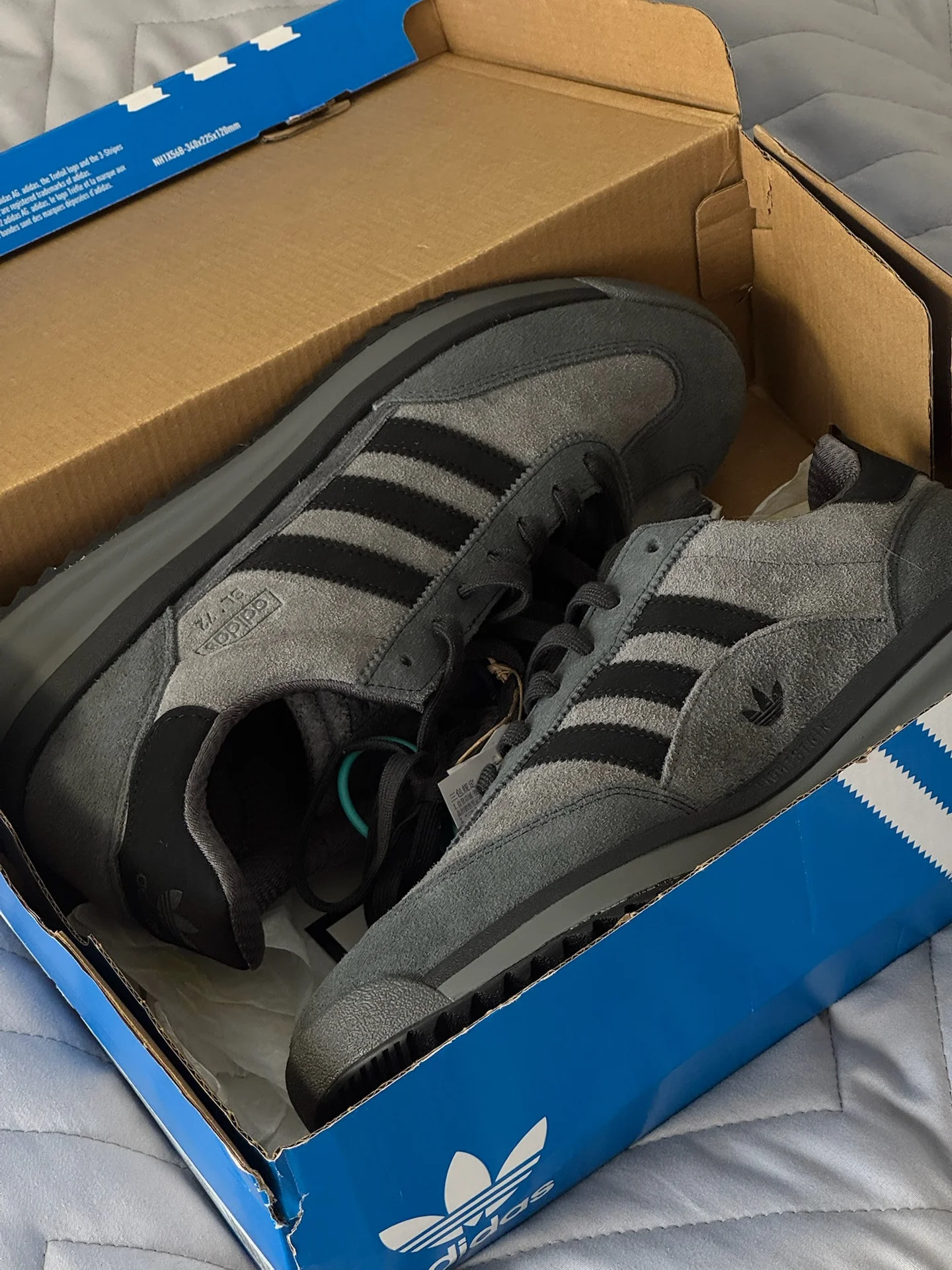 Кроссовки Adidas - миниатюра 4