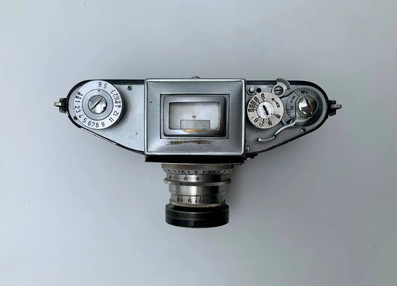 Фотоаппарат Exacta Jhagee Dresden Германия - миниатюра 7