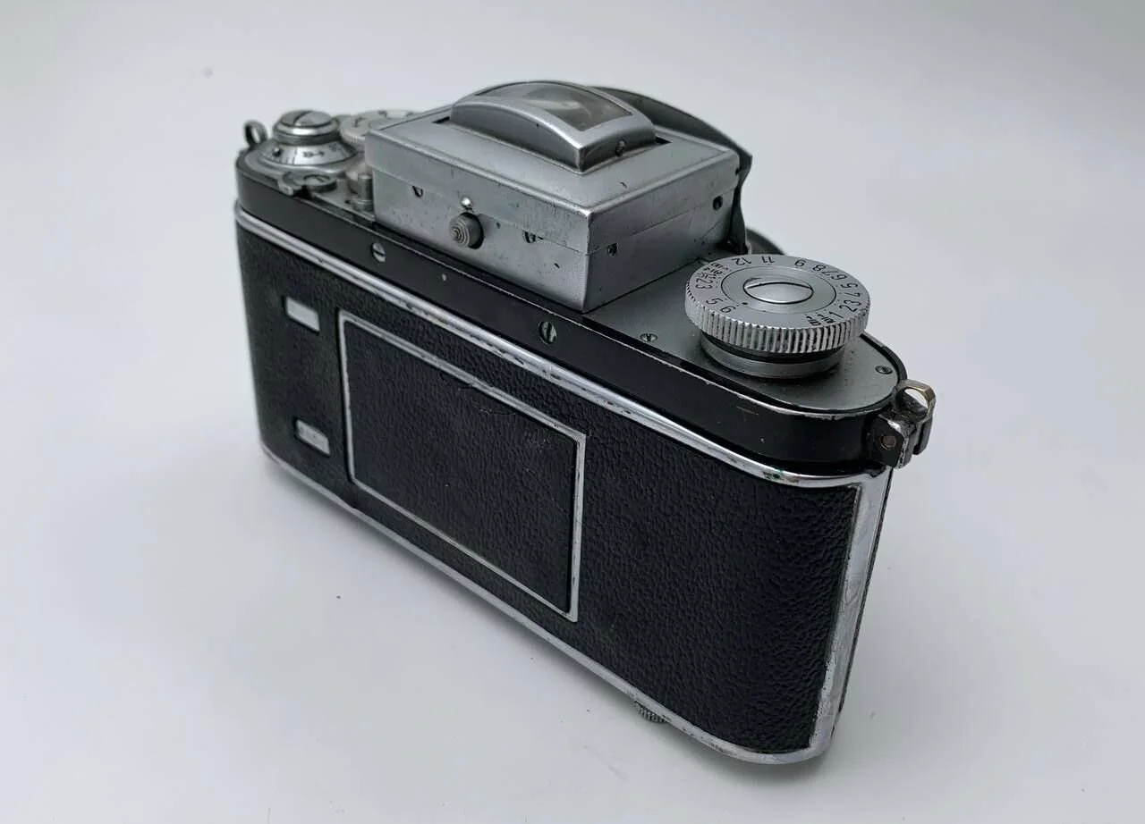 Фотоаппарат Exacta Jhagee Dresden Германия - миниатюра 9