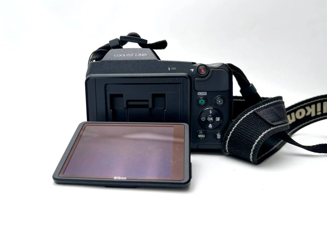 Nikon Coolpix L840 38x Wi-Fi NFC поворотный - миниатюра 5