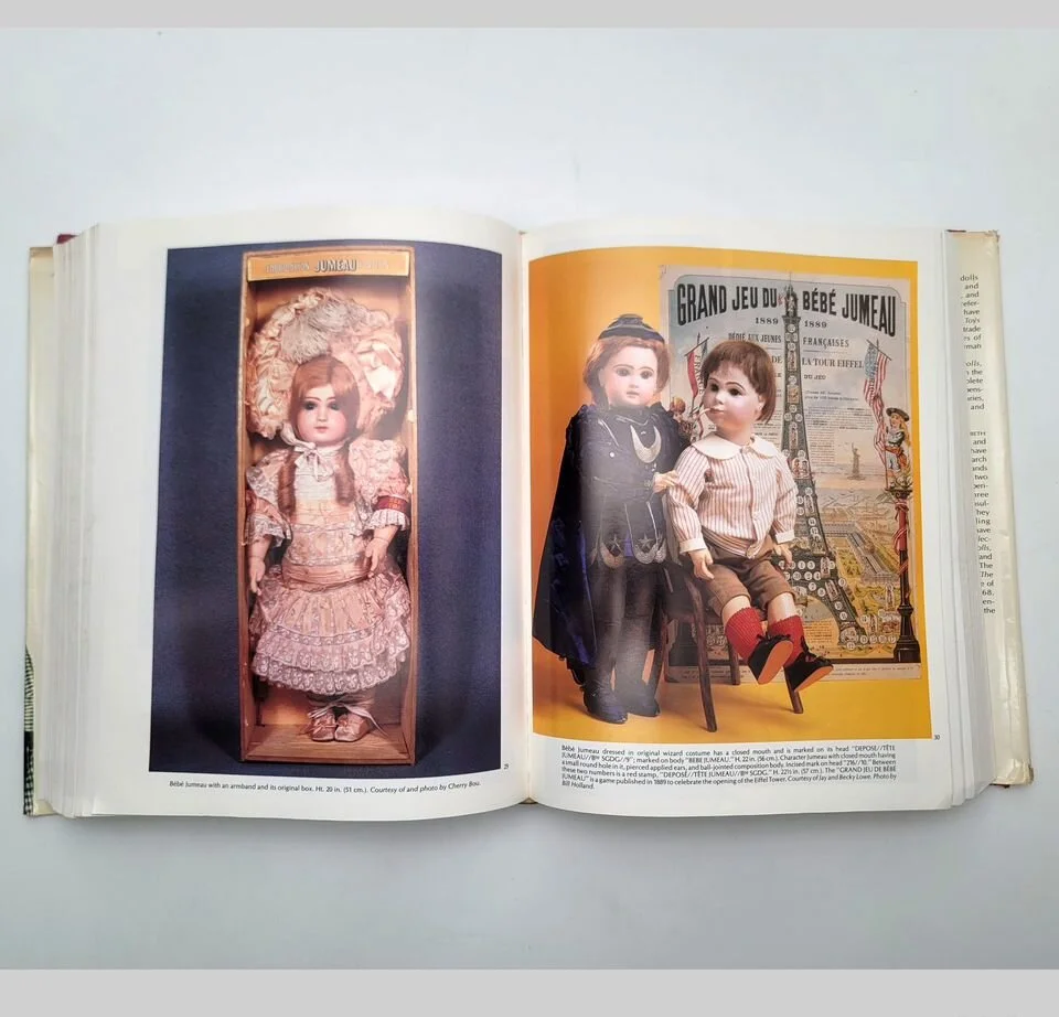 Редкая книга по антикварным куклам - миниатюра 3