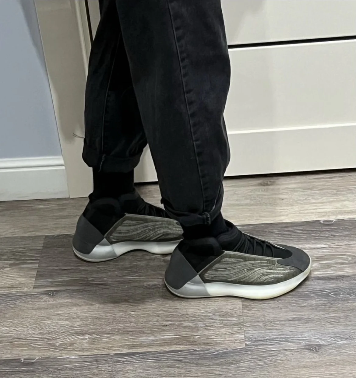 Кроссовки Adidas Yeezy Boost qntm Barium. Оригинал - миниатюра 4