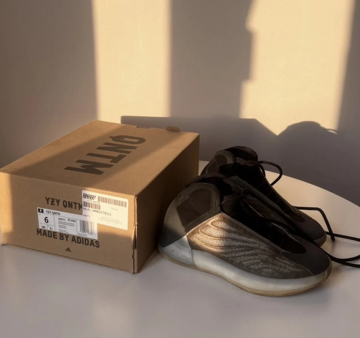 Кроссовки Adidas Yeezy Boost qntm Barium. Оригинал - миниатюра 5