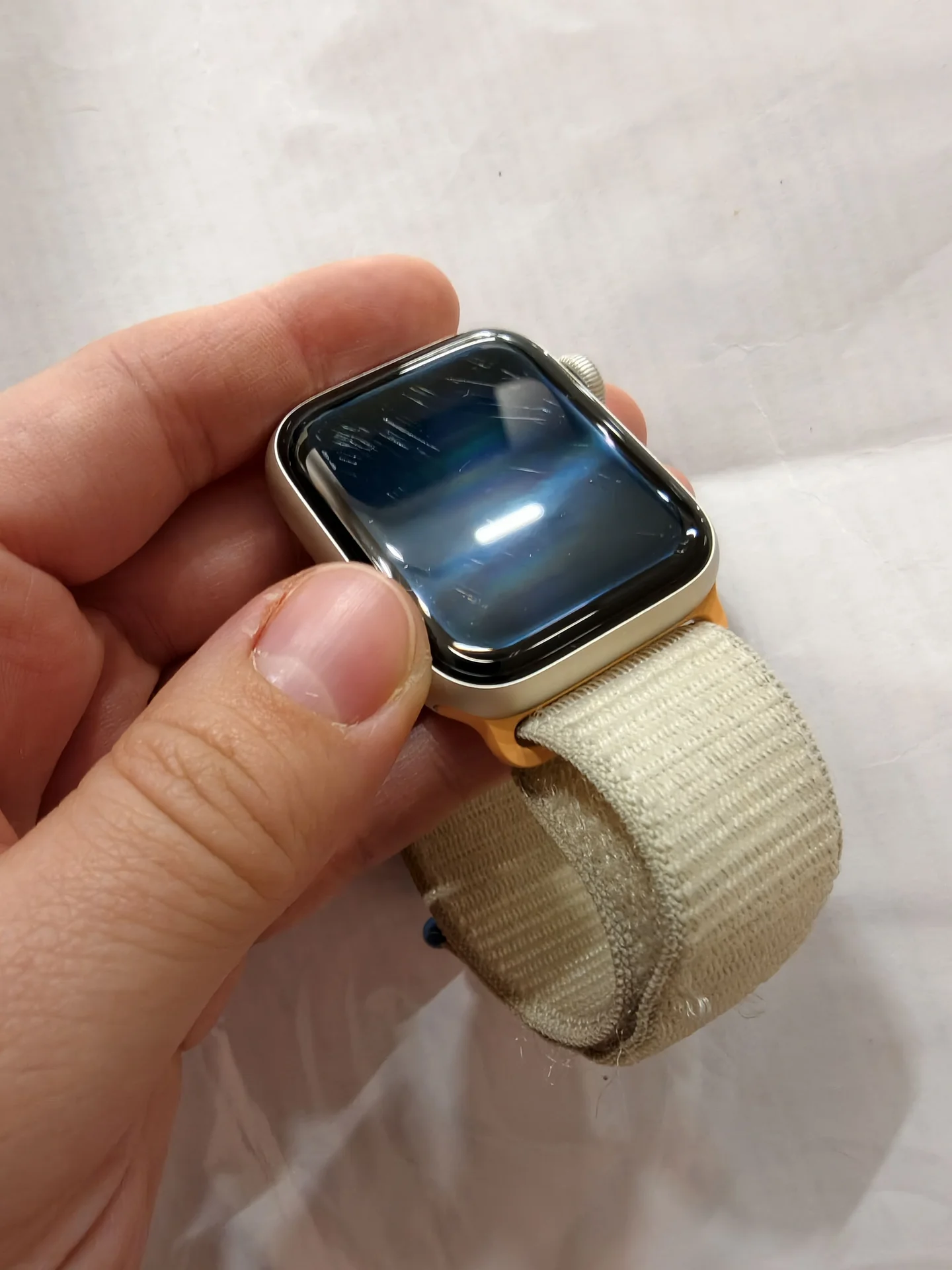Часы apple watch se 40 mm starlight - миниатюра 3