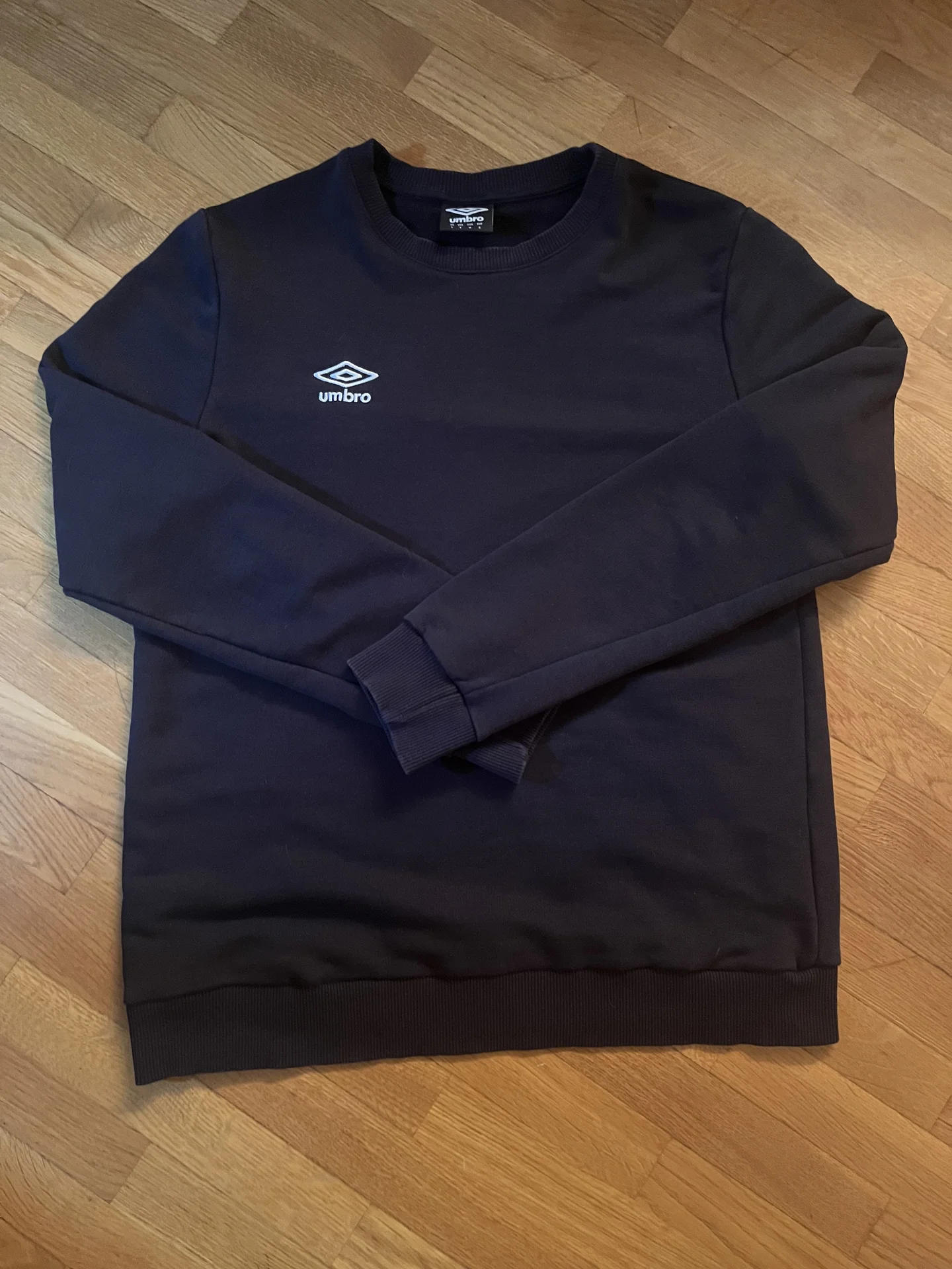 Свитшот Umbro - изображение 1